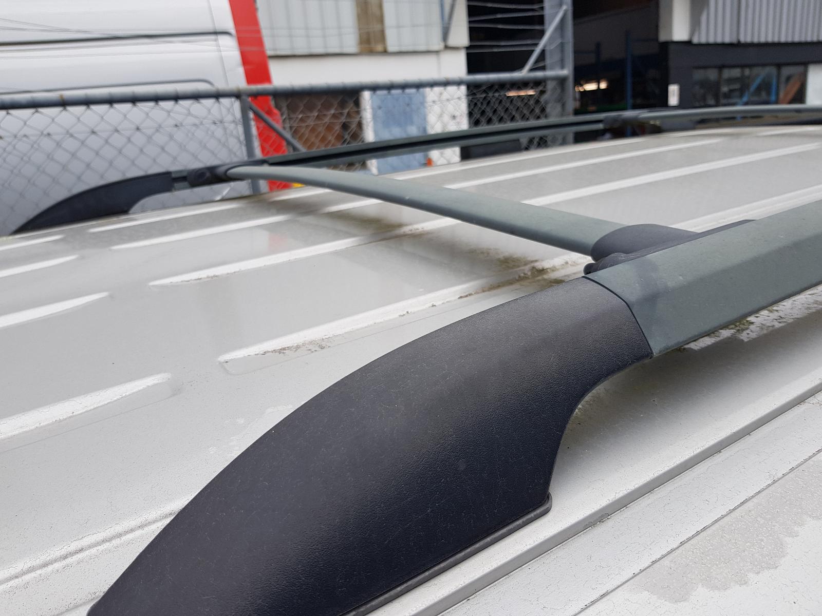 Ford Explorer - UT 2001-2005