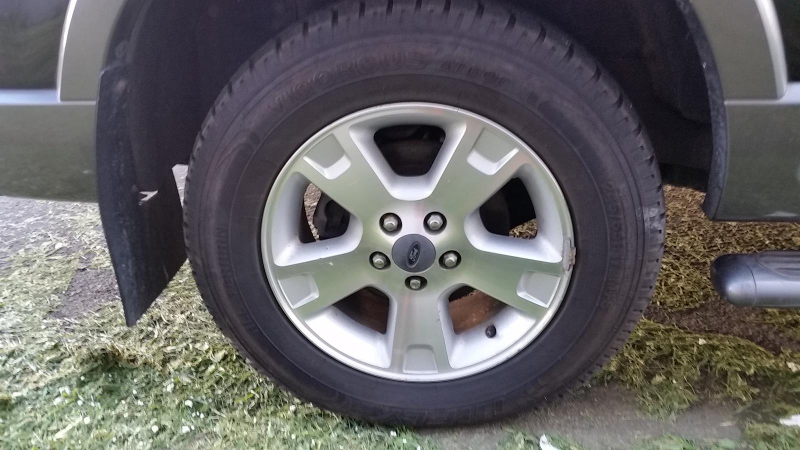 Ford Explorer - UT 2001-2005