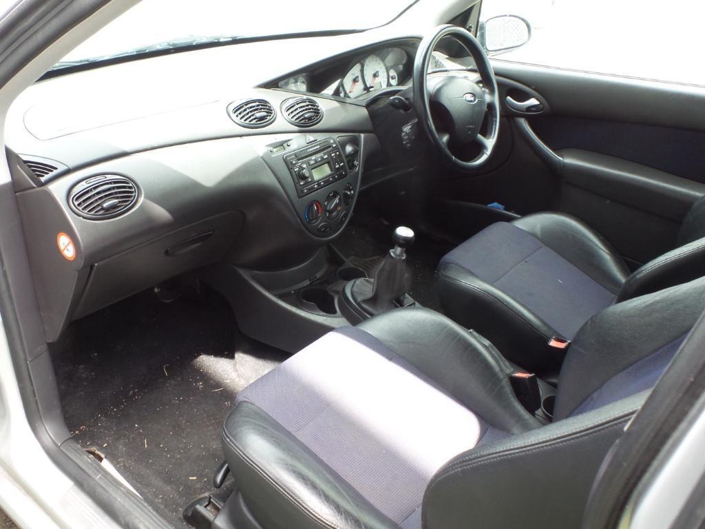 Ford Focus - LR 2002-2005