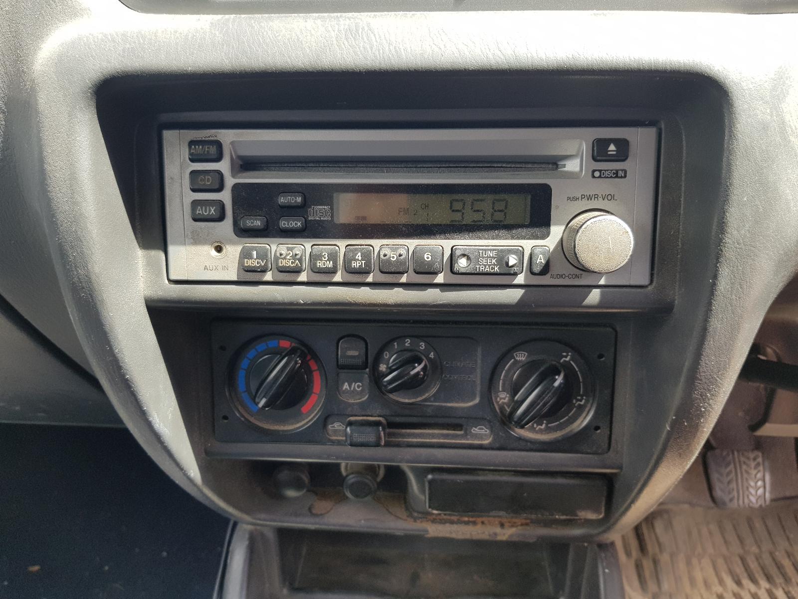 Ford Courier - UT 2005-2006