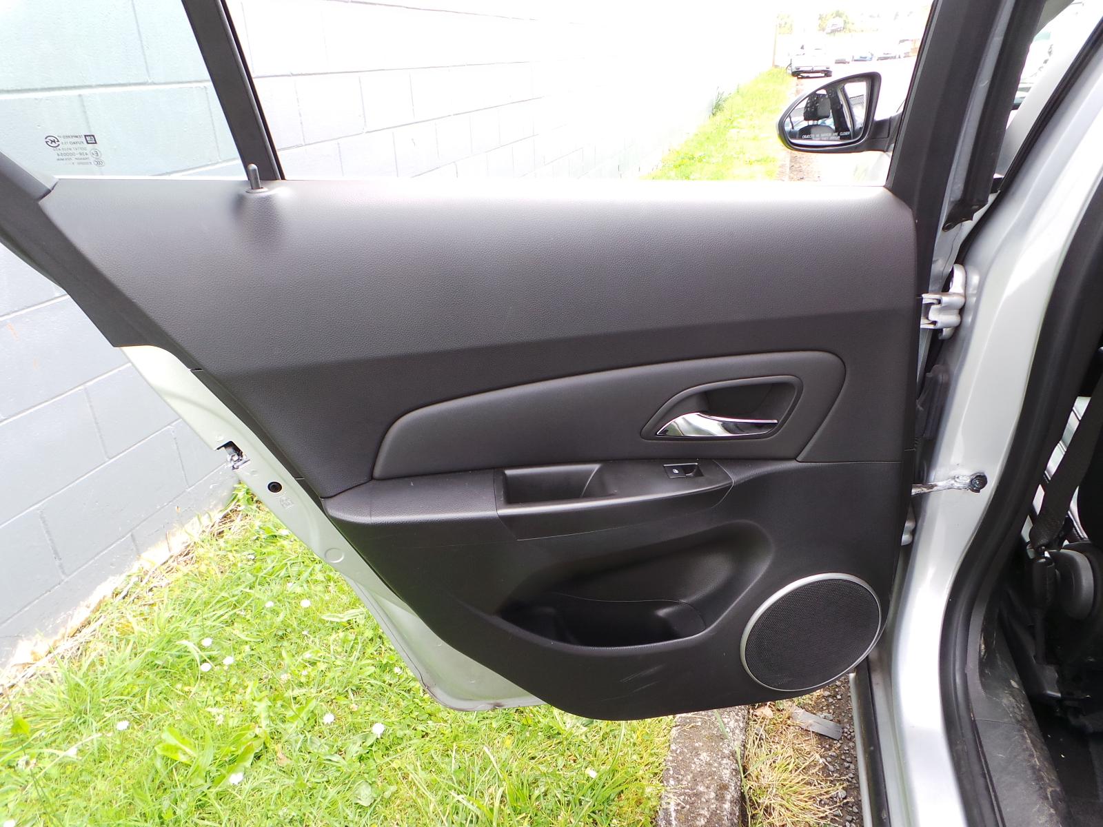 Holden Cruze - 2009-Present