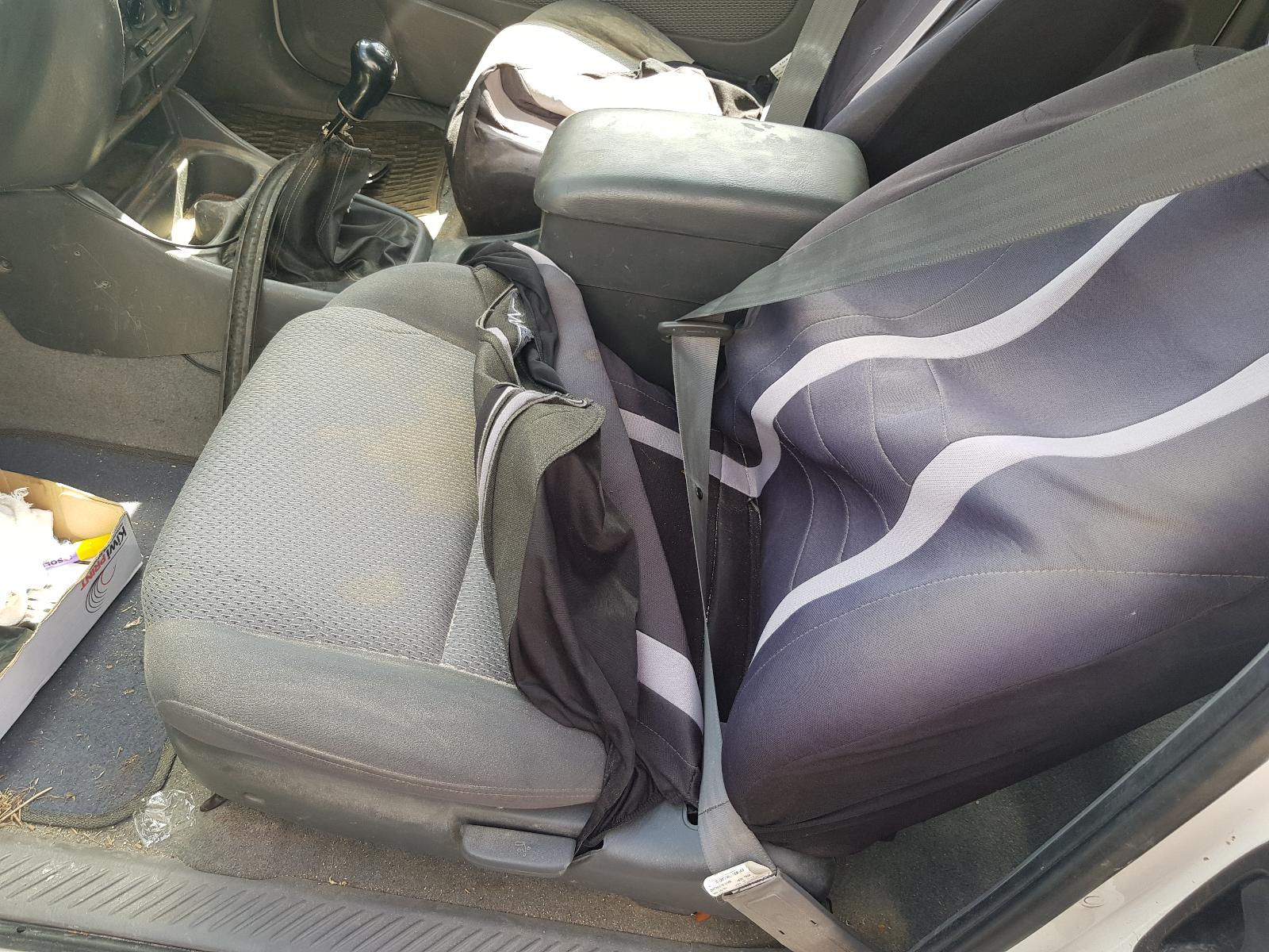 Ford Courier - UT 2005-2006