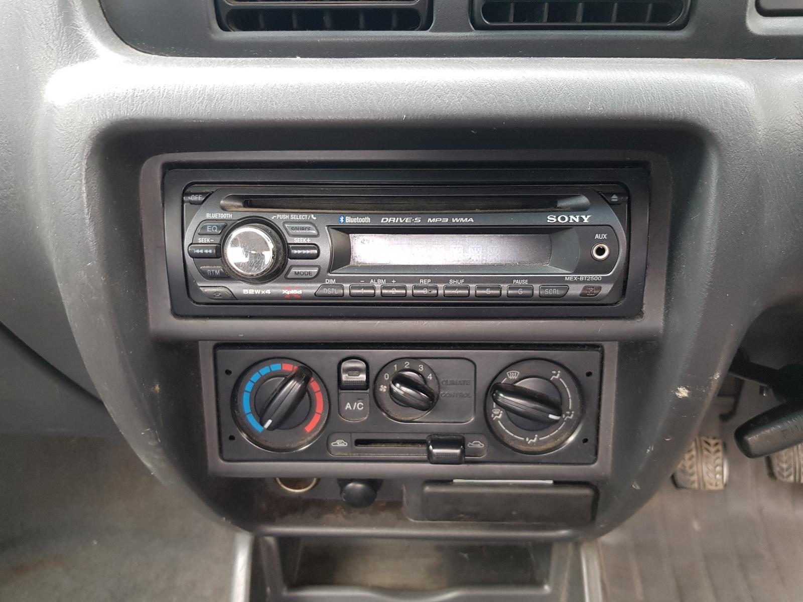 Ford Courier - 99-03