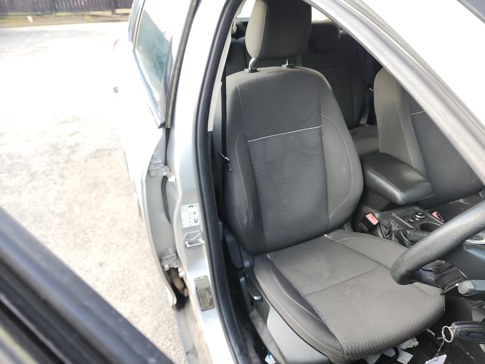 Ford Focus - LW 2011-2015