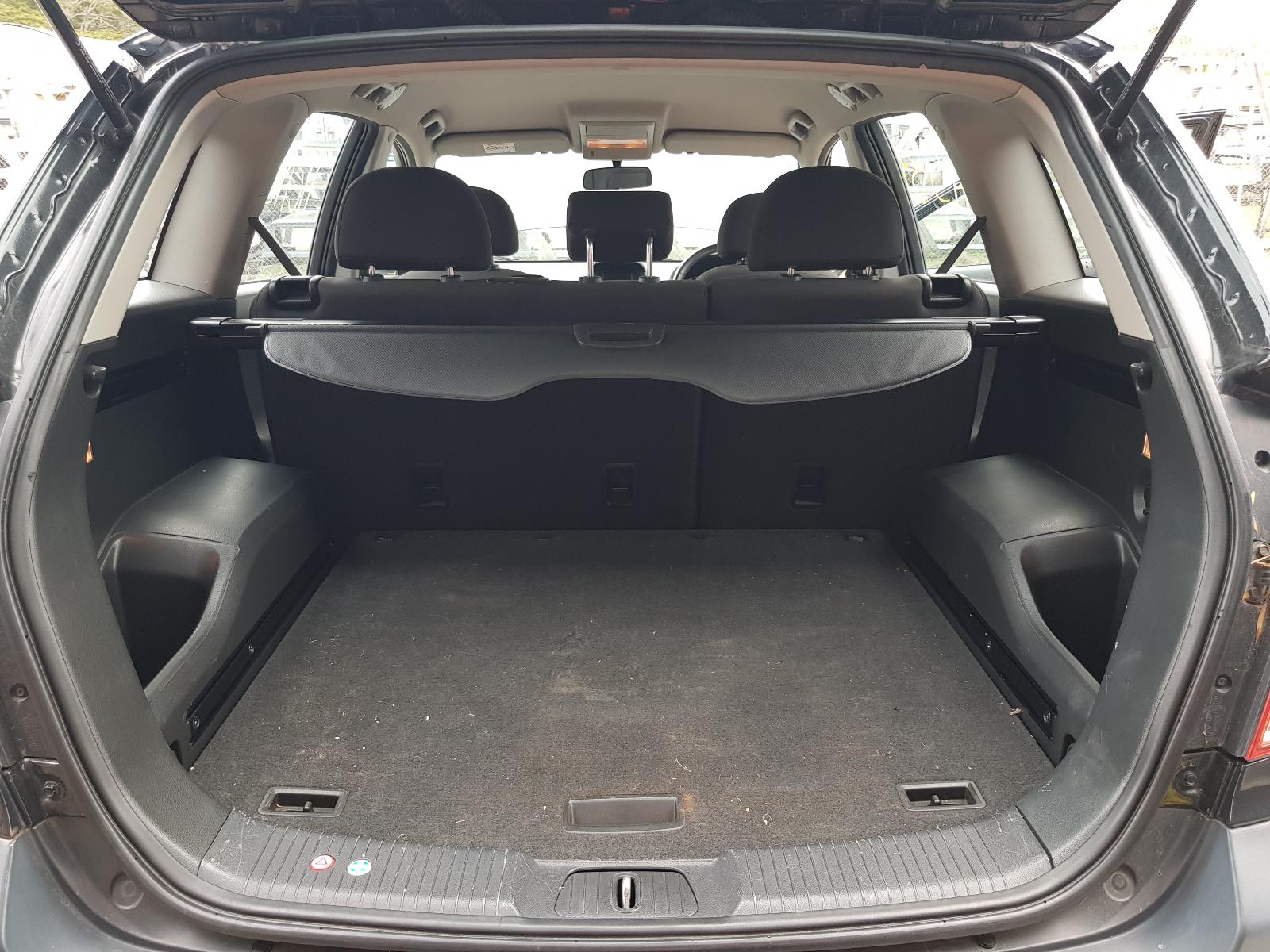 Holden Captiva - Captiva 7 2011-Present