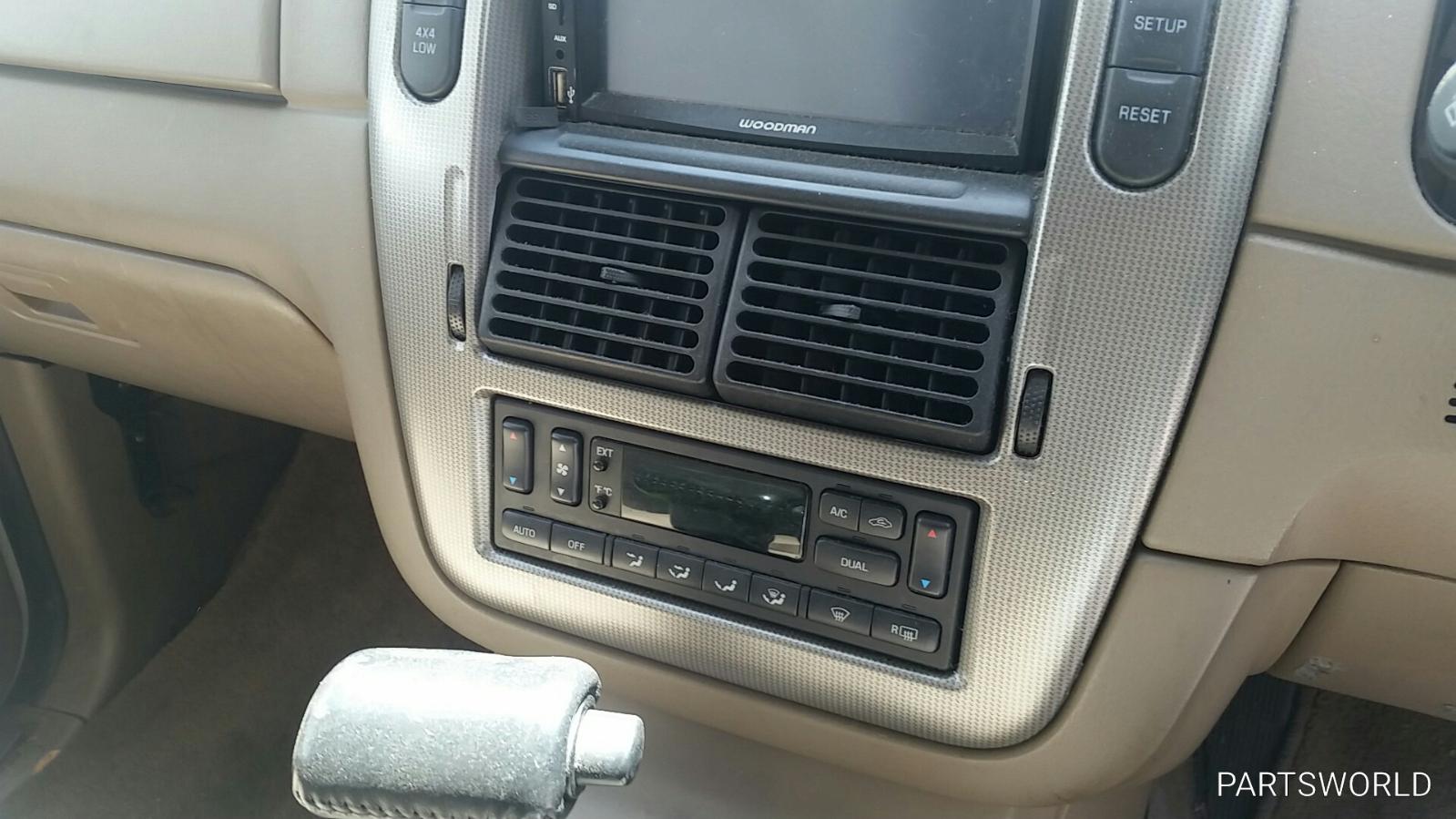 Ford Explorer - UT 2005-2007