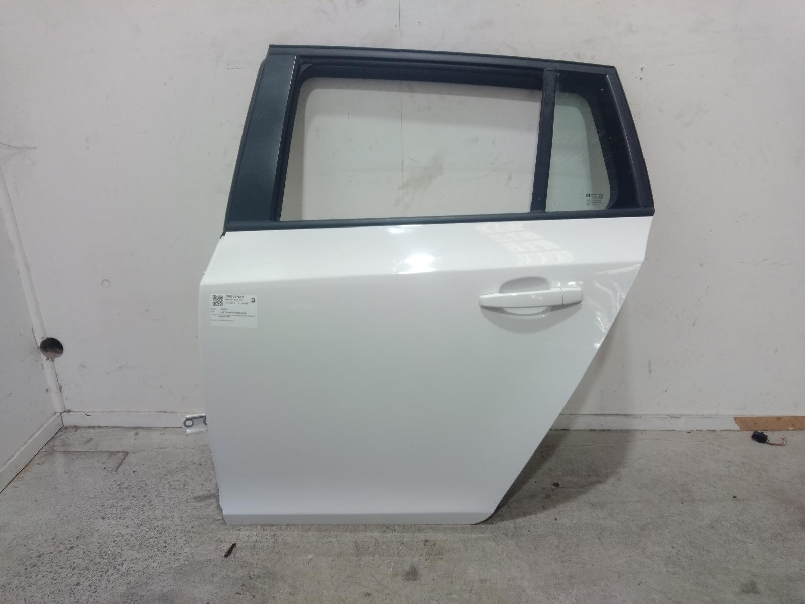 Left_Rear_Door_Sliding