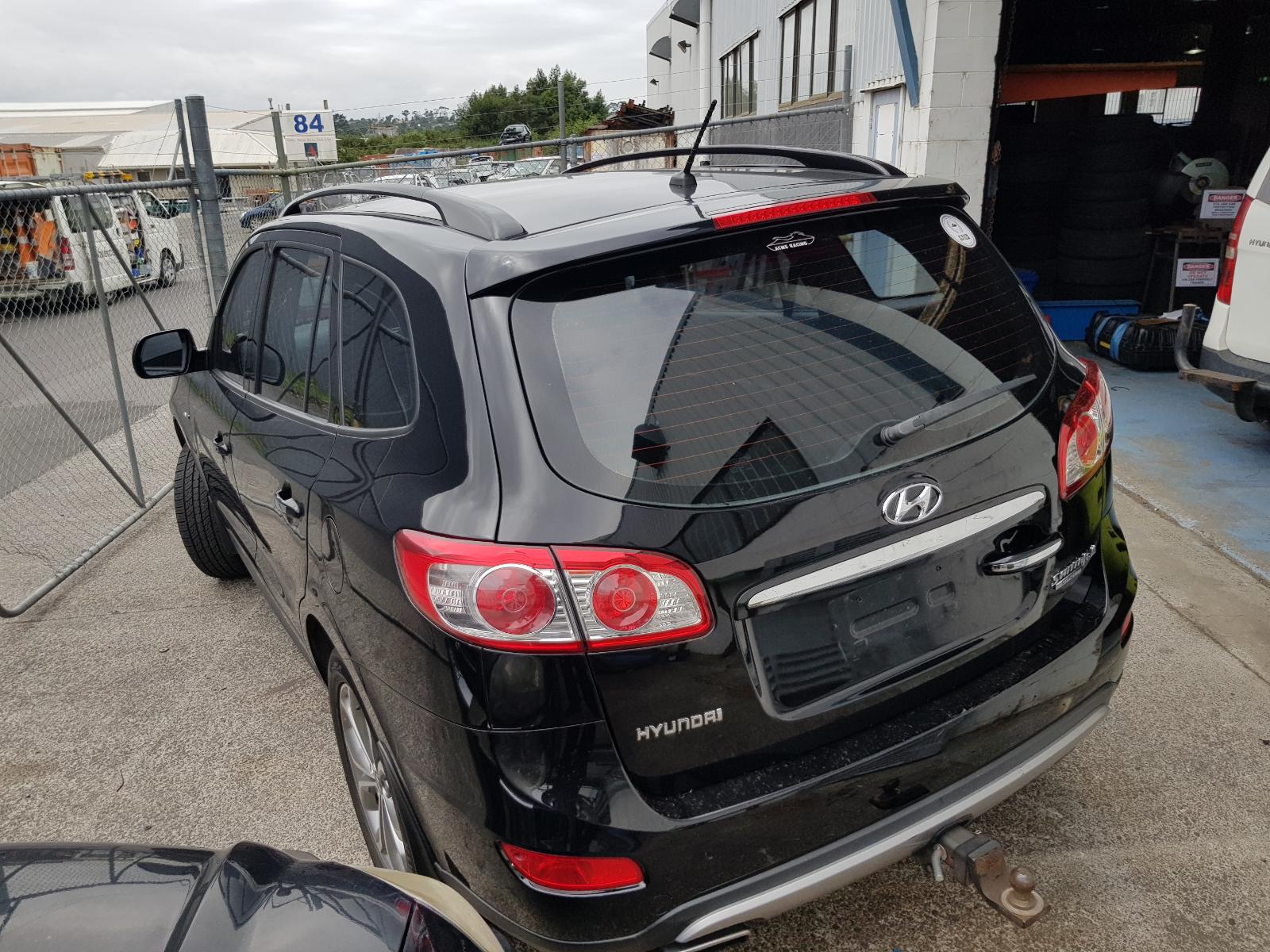 Hyundai Santa Fe - 2006-2012