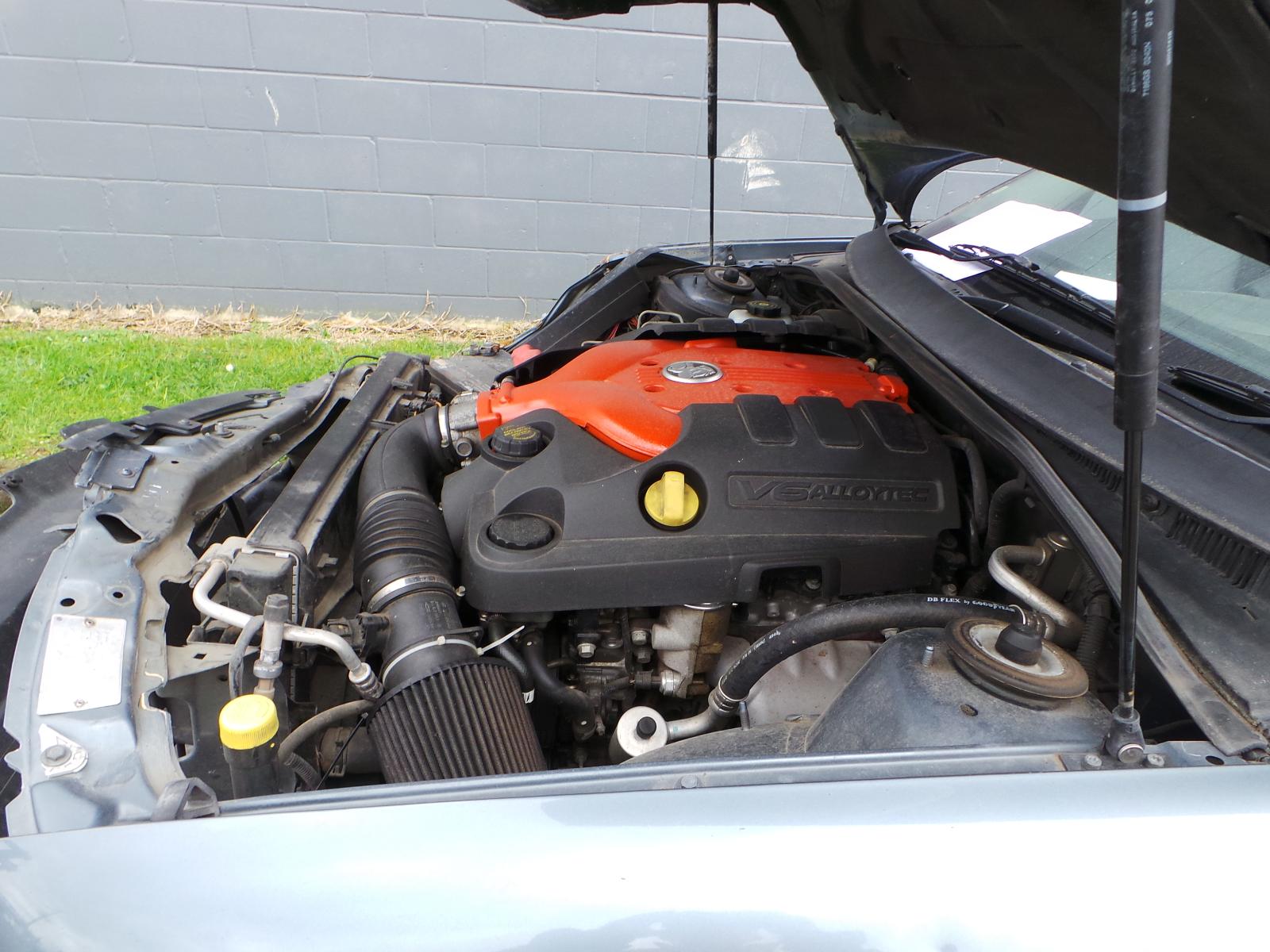 Holden Crewman - VZ  2004-2007