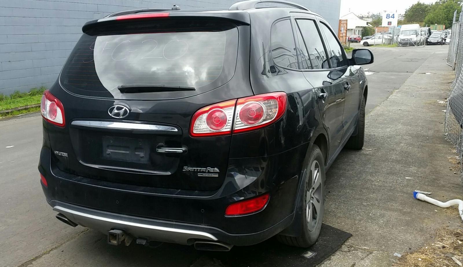 Hyundai Santa Fe - 2006-2012