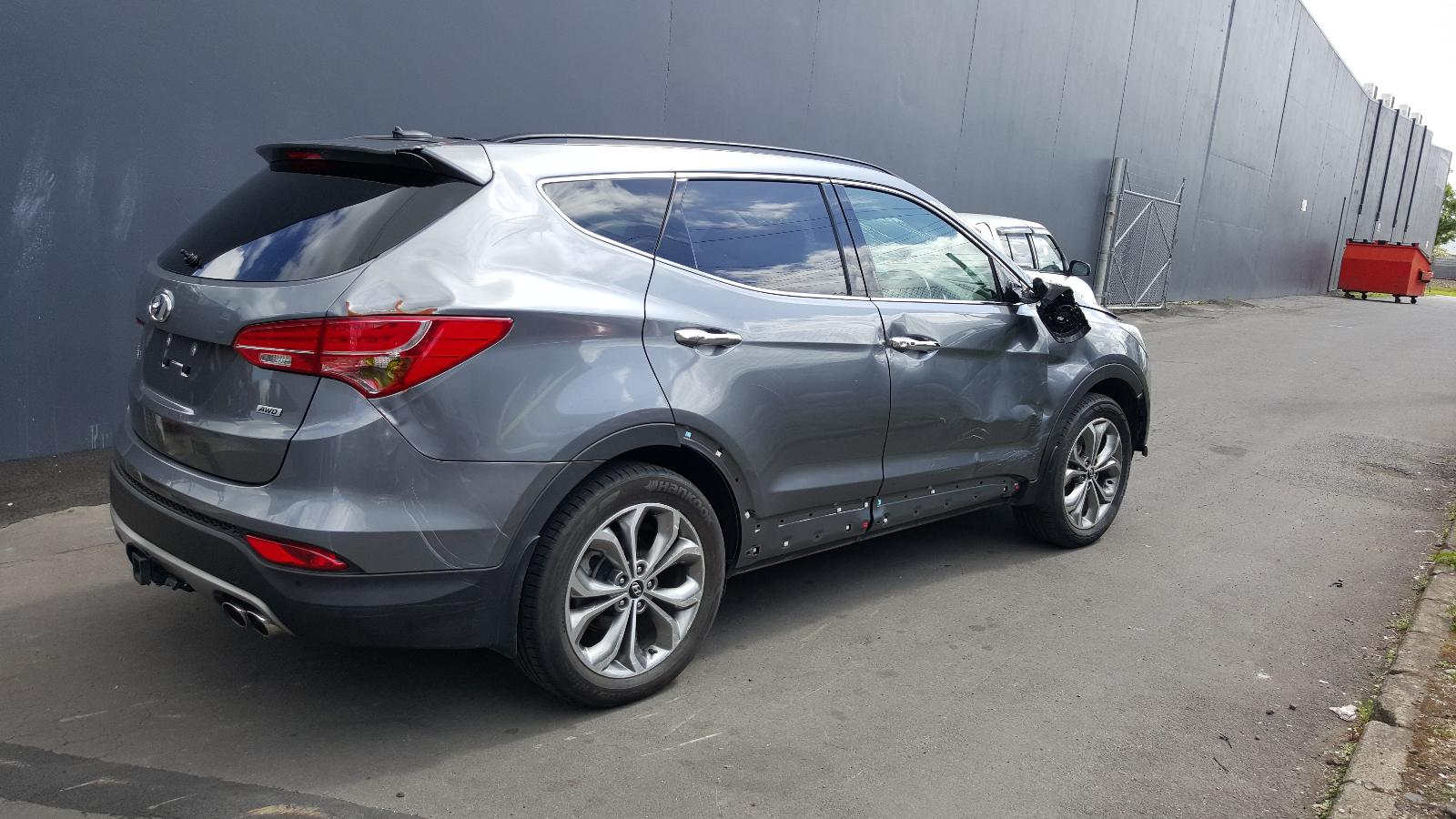 Hyundai Santa Fe - 2013-Present