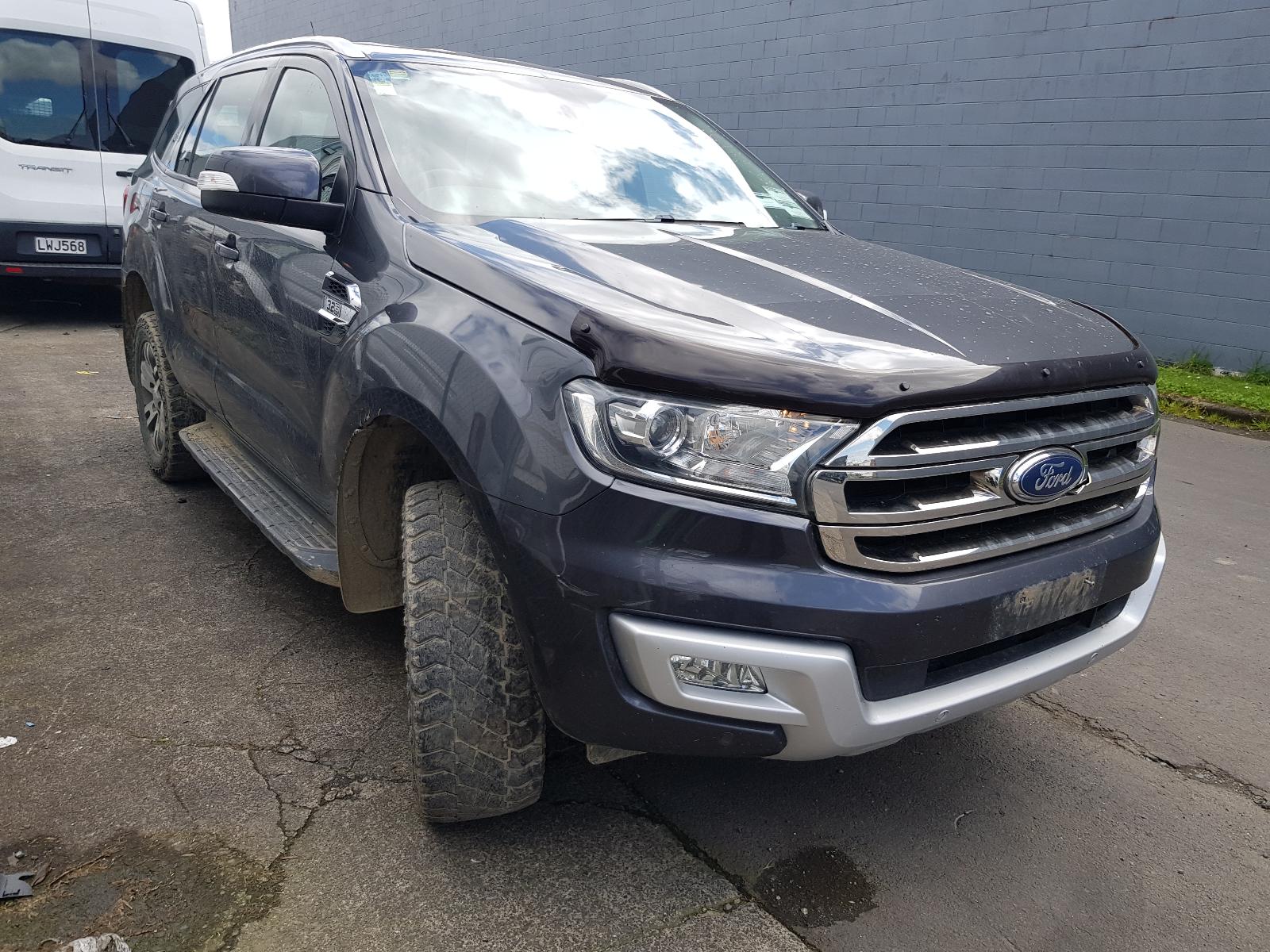 Ford Everest - UA 15-