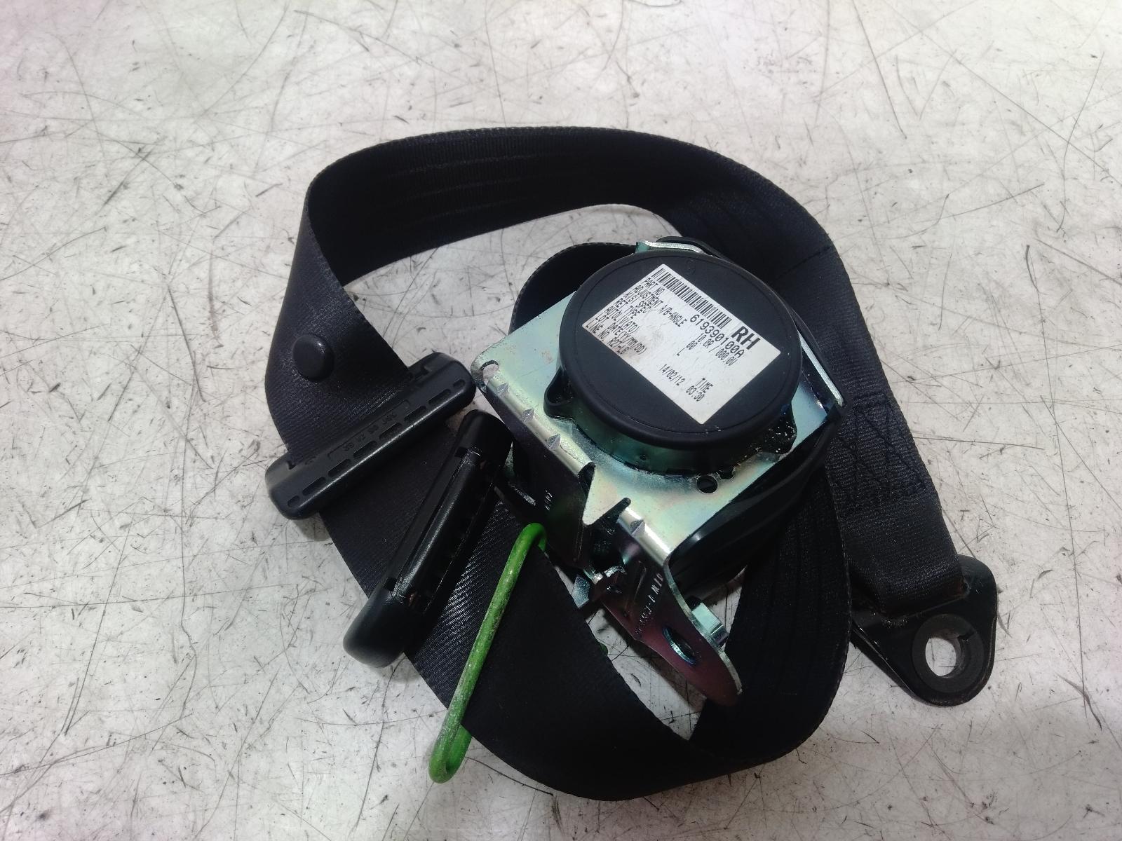 Seat_Belt_Stalk