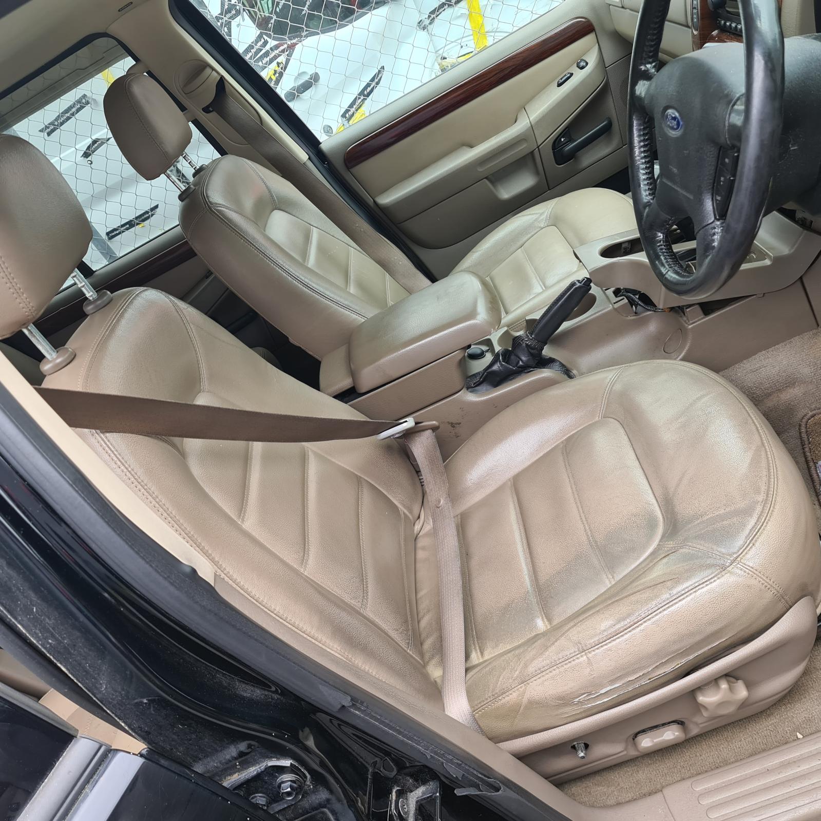 Ford Explorer - UT 2005-2007