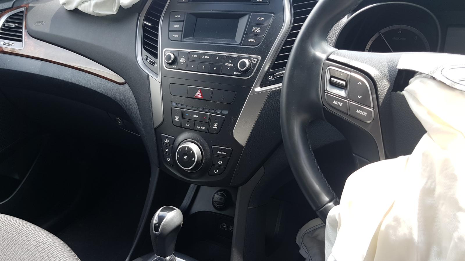 Hyundai Santa Fe - 2013-Present