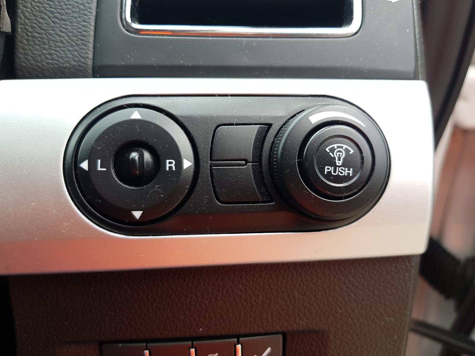 Holden Captiva - Captiva 7 2011-Present