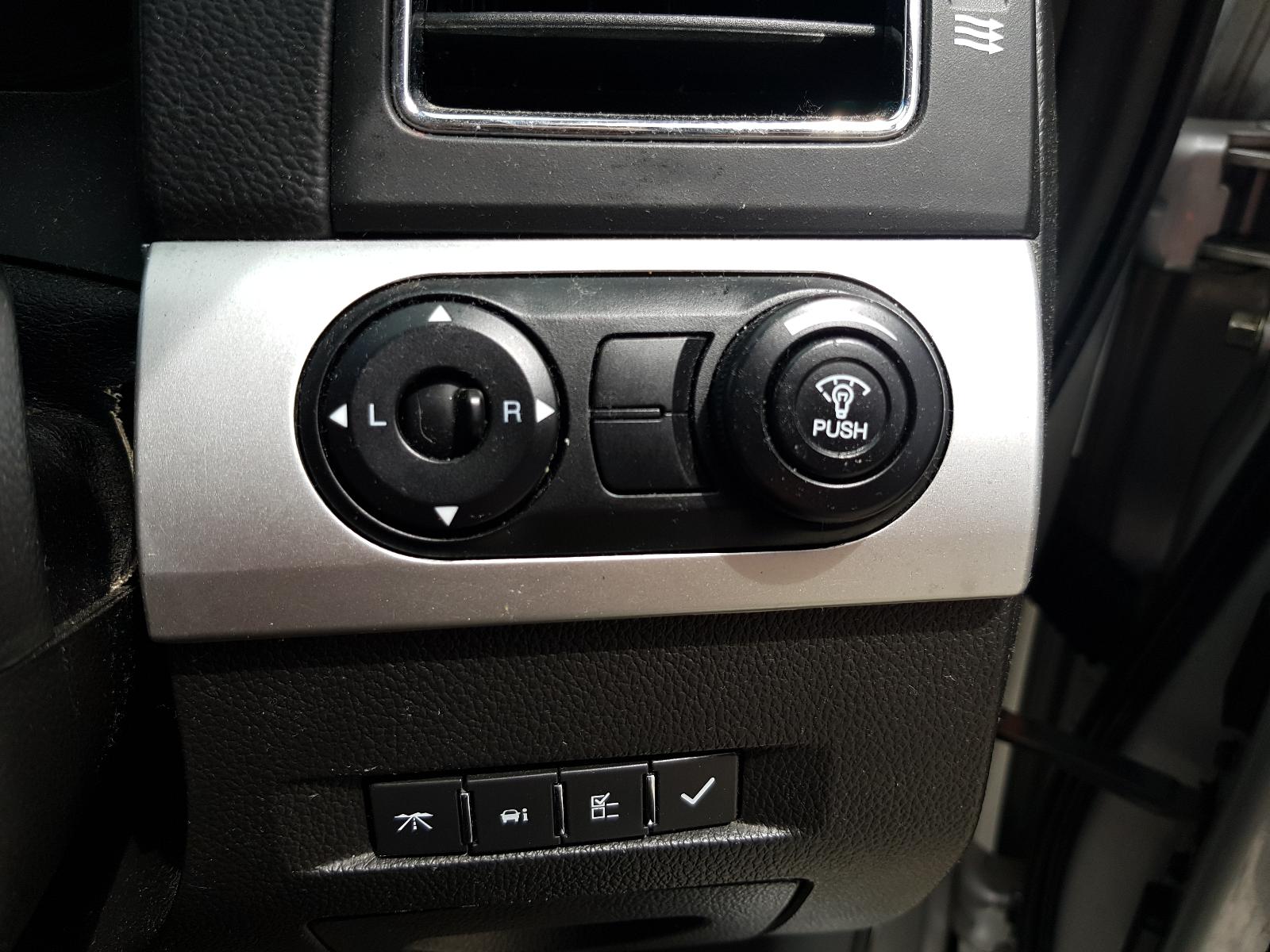 Holden Captiva - Captiva 7 2011-Present