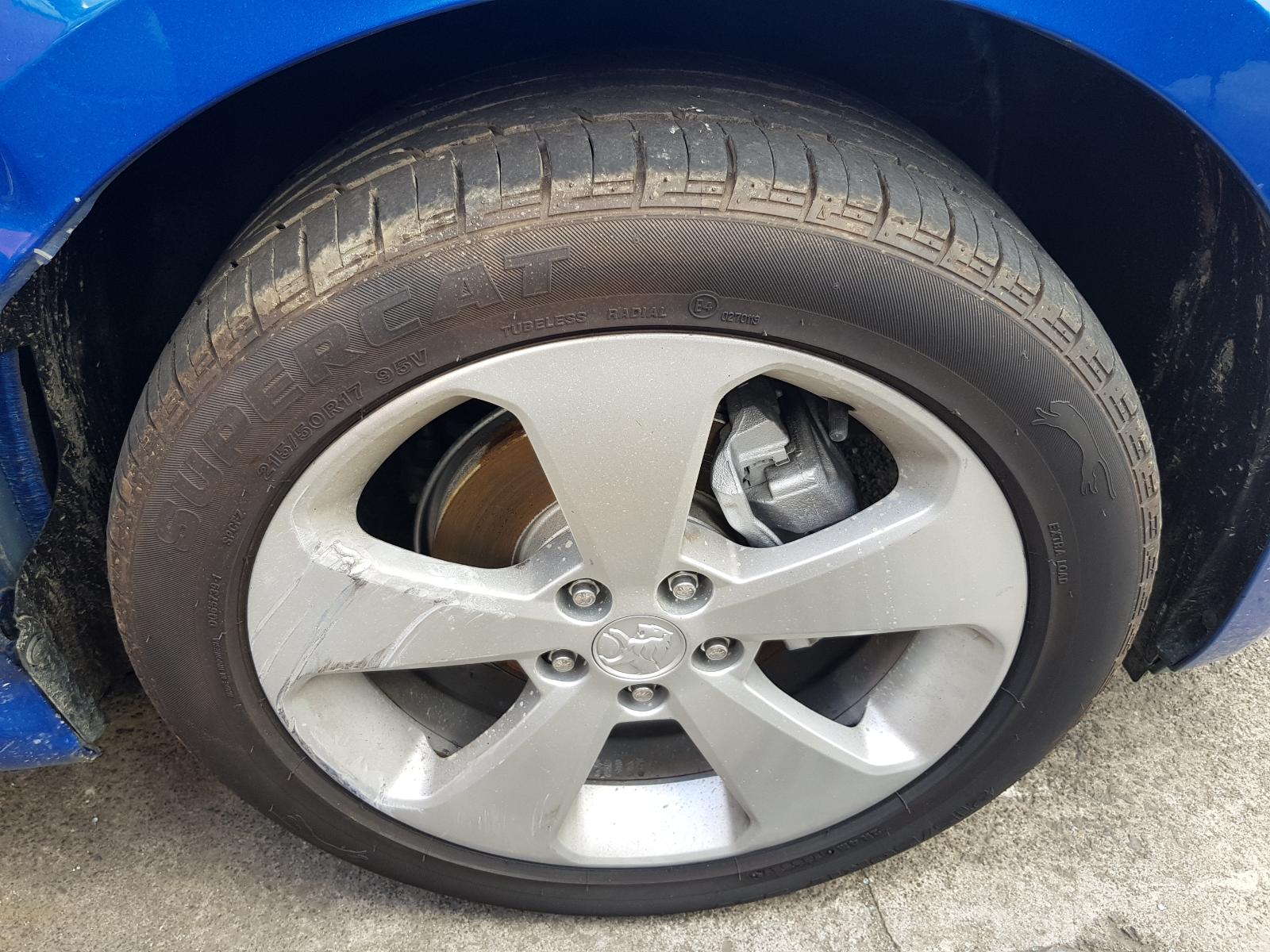 Holden Cruze - 2009-Present