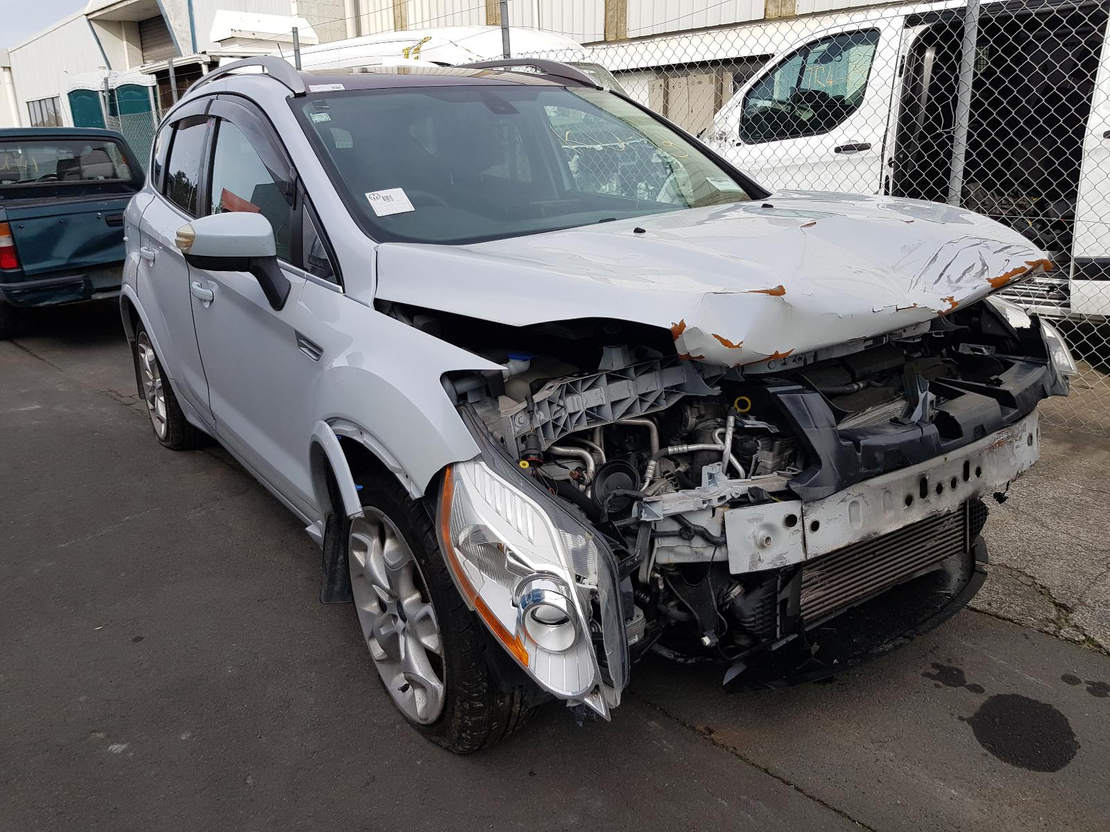 Ford Kuga - TE 2012-2013