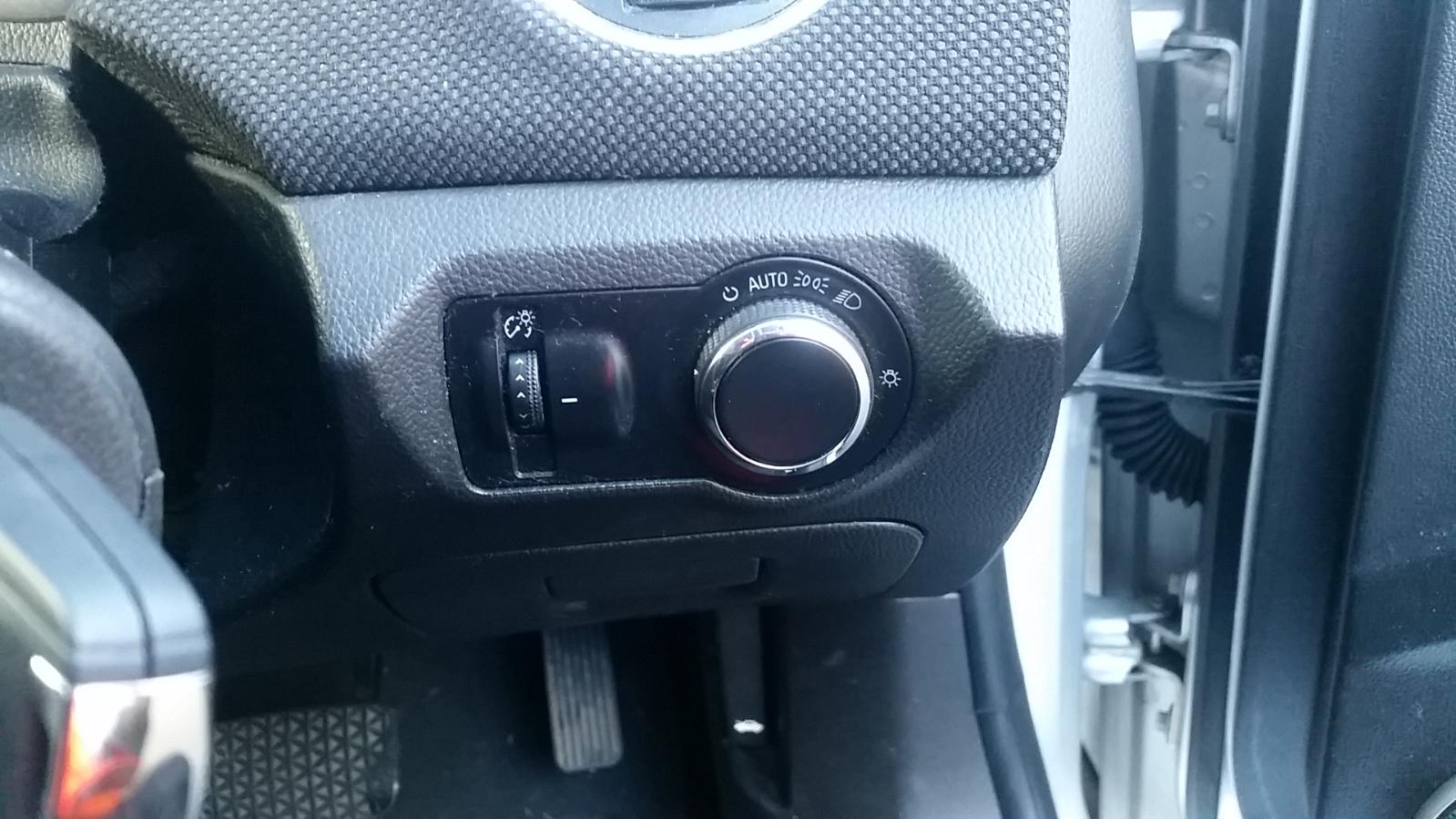 Holden Cruze - 2009-Present