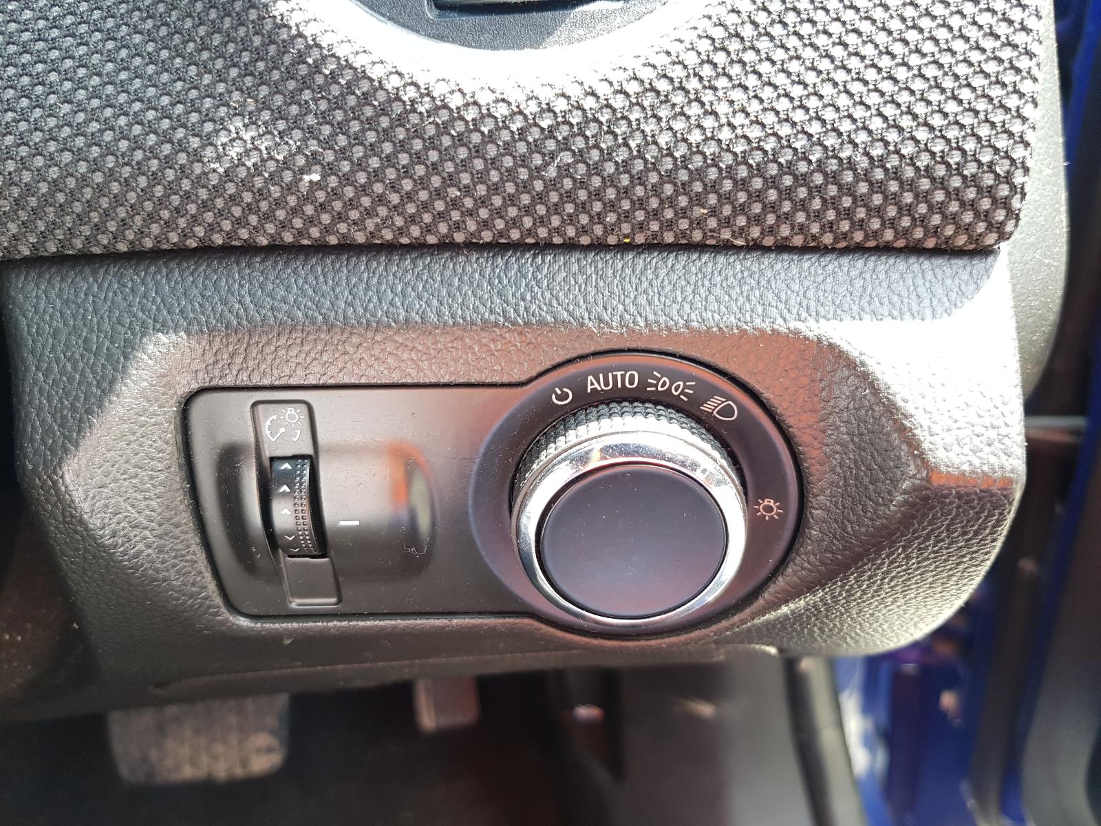 Holden Cruze - 2009-Present