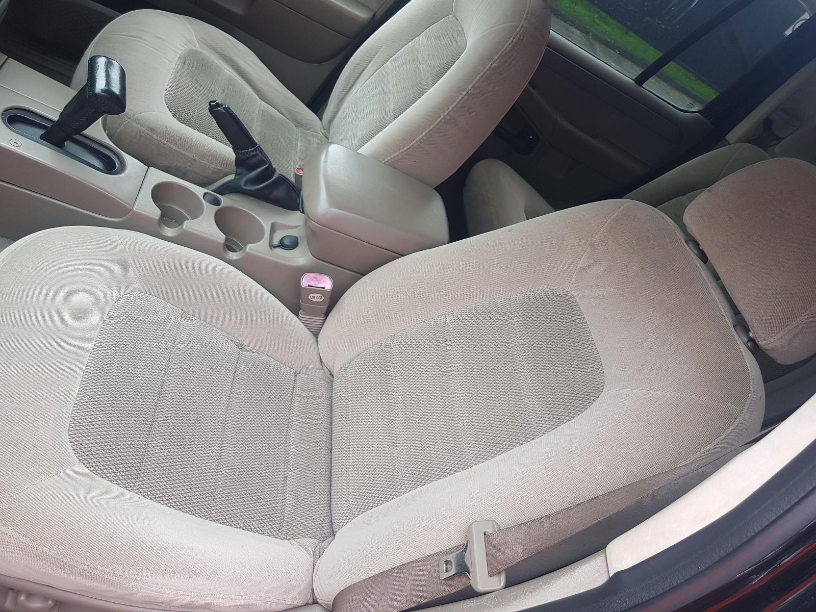 Ford Explorer - UT 2001-2005