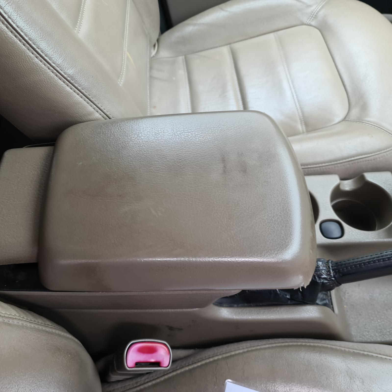 Ford Explorer - UT 2005-2007