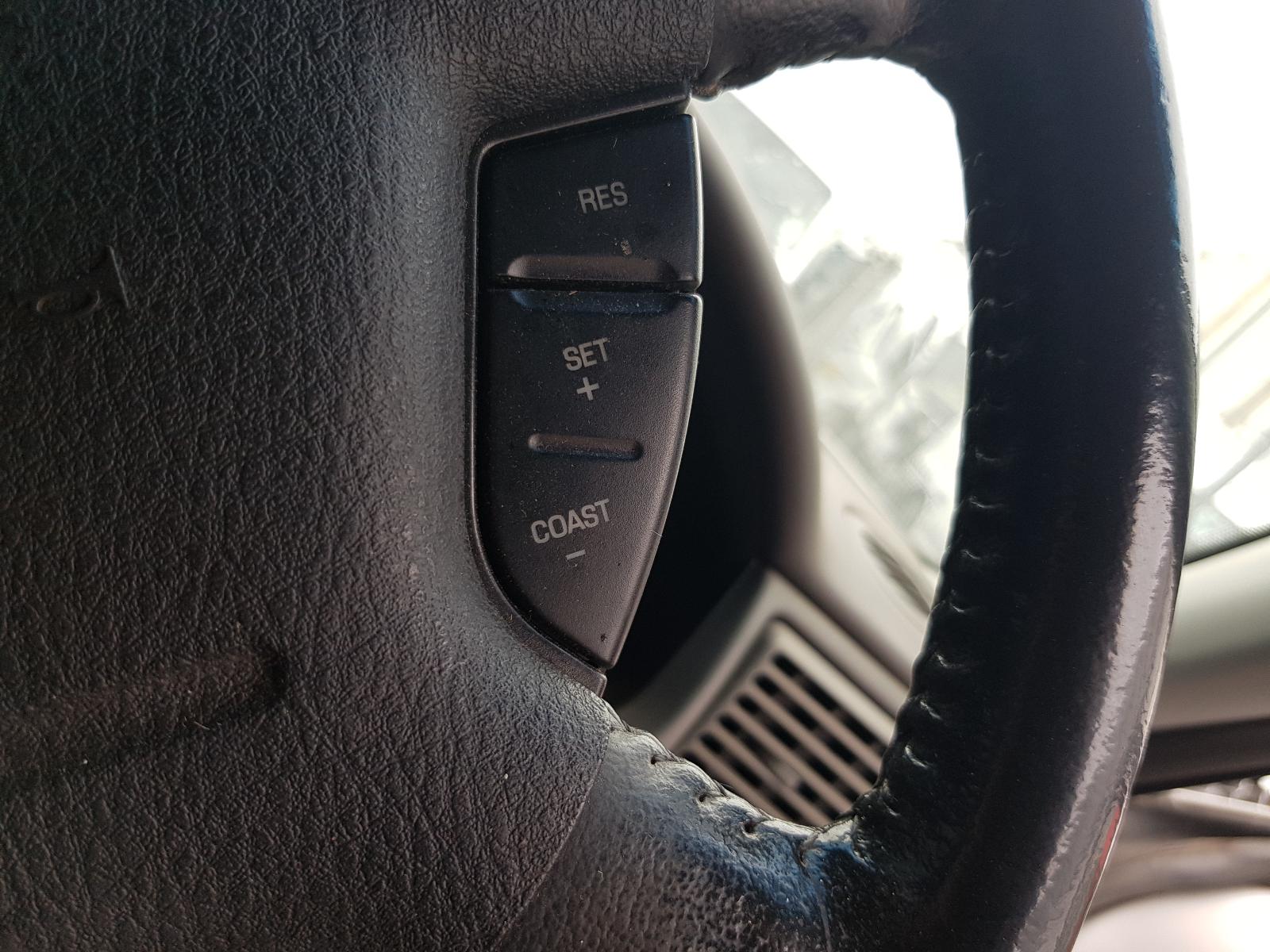 Ford Explorer - UT 2001-2005