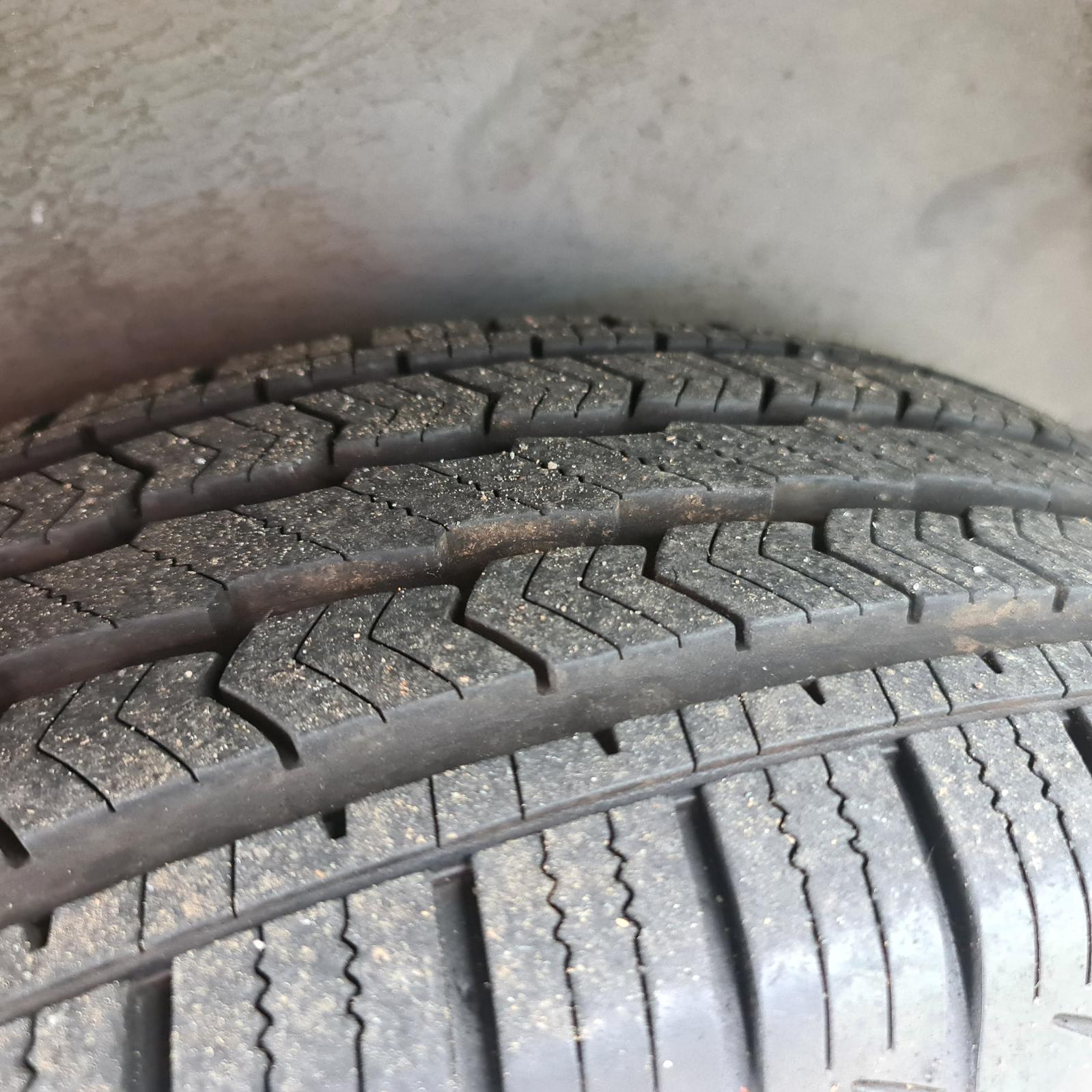 Ford Explorer - UT 2005-2007