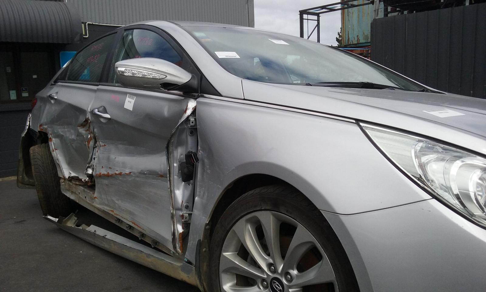 Hyundai i45 - 2010-2013