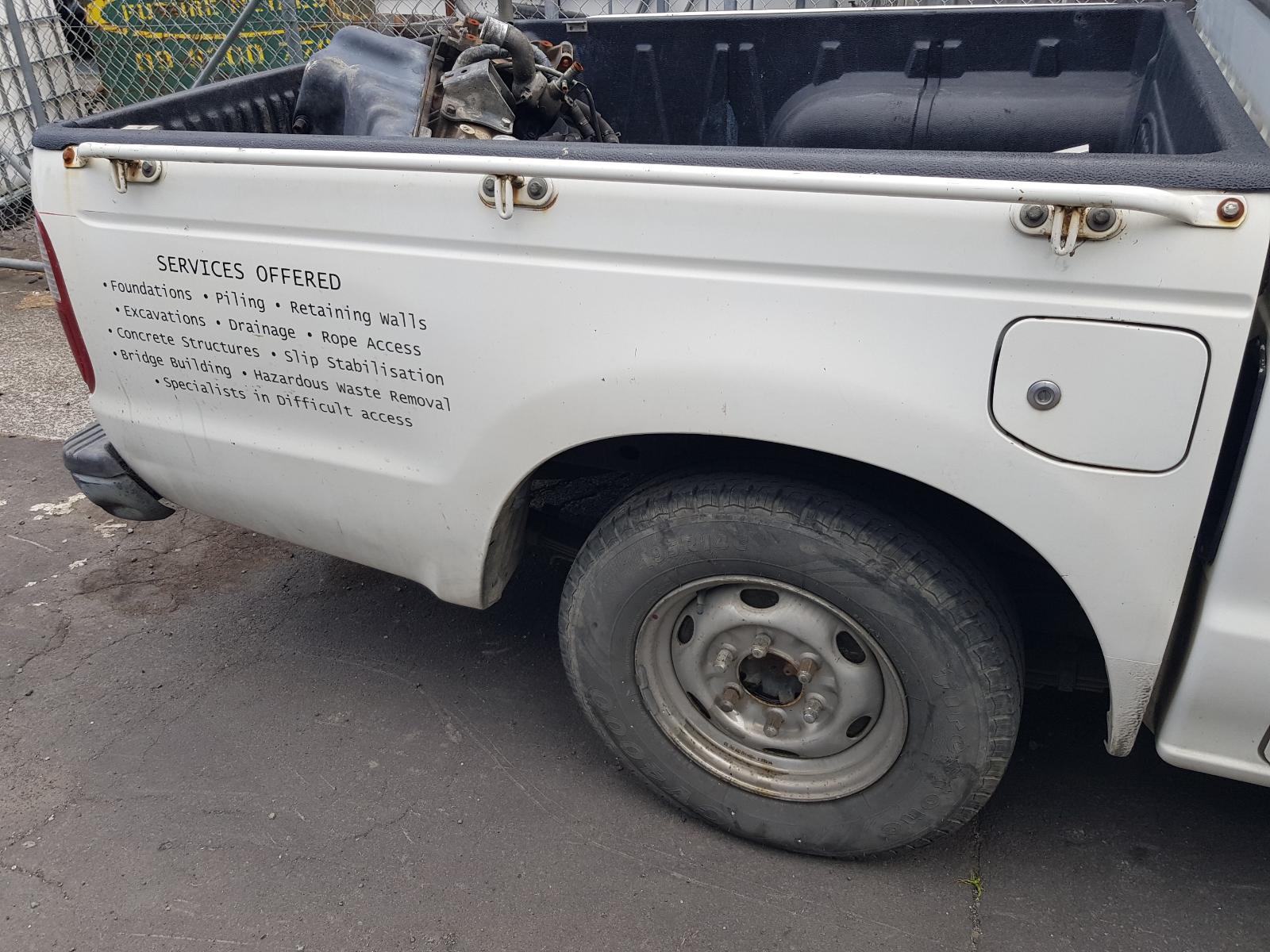 Ford Courier - UT 2005-2006