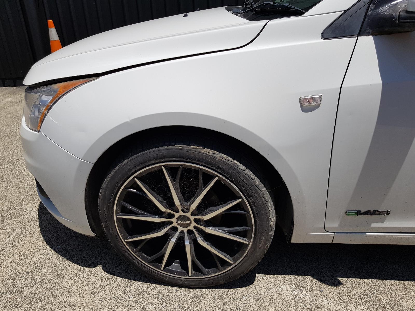 Holden Cruze - 2009-Present