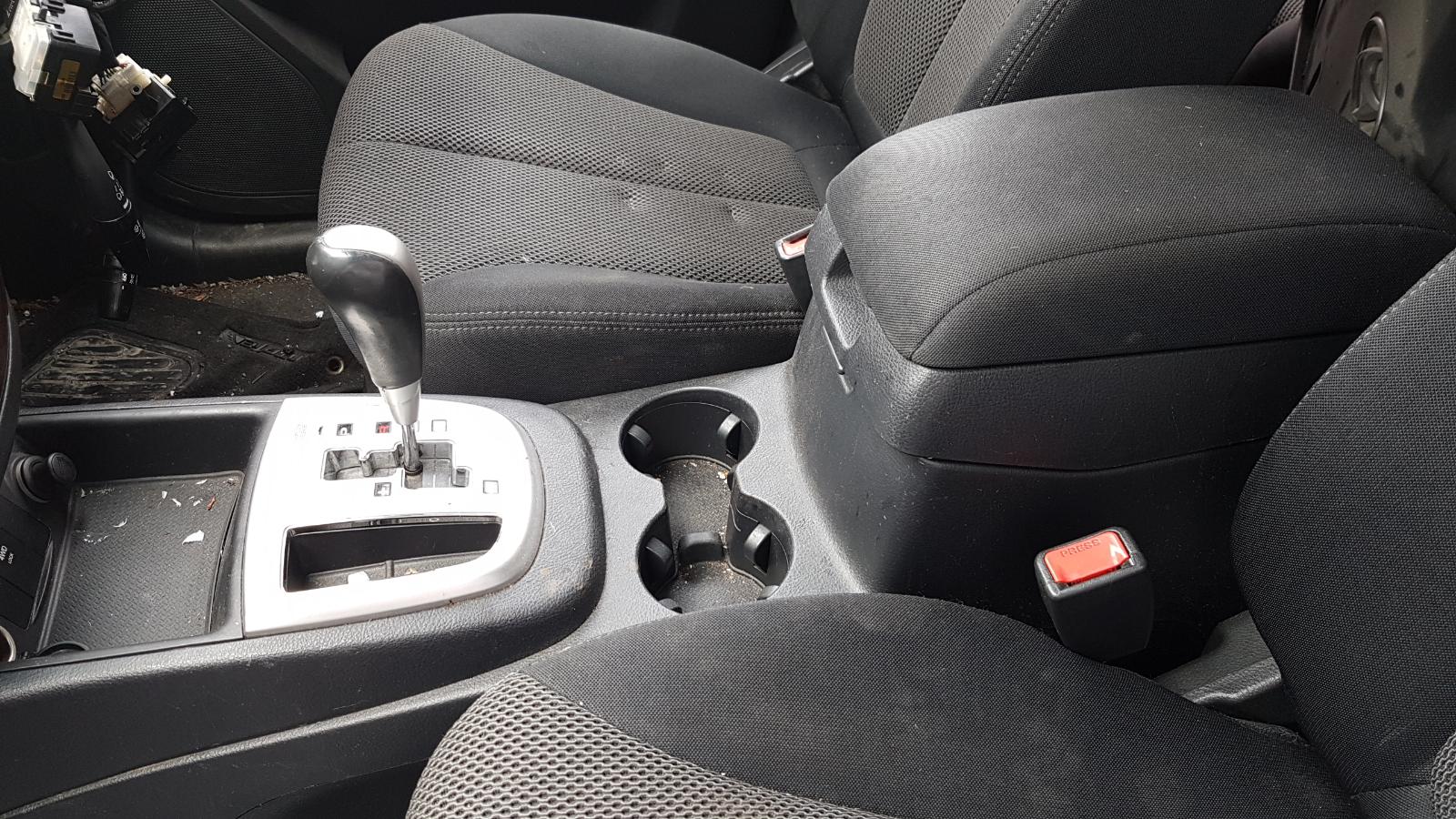 Hyundai Santa Fe - 2006-2012