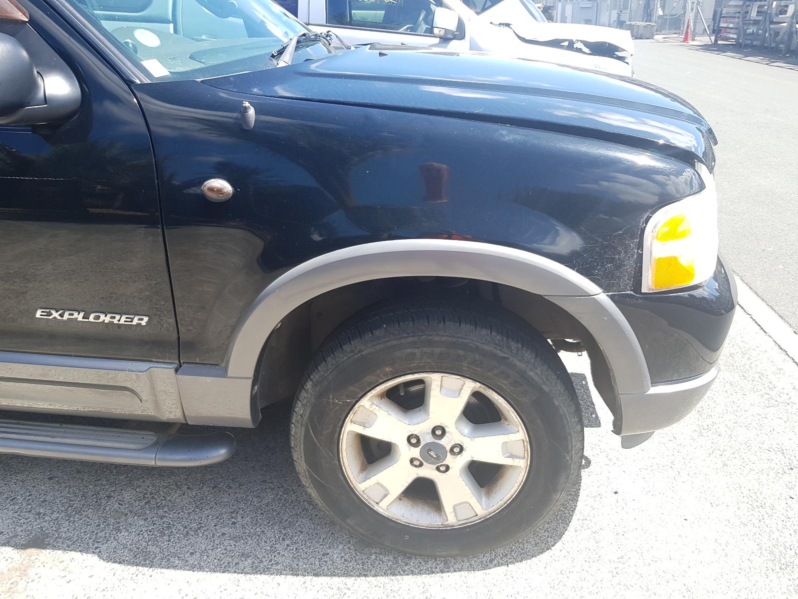 Ford Explorer - UT 2001-2005