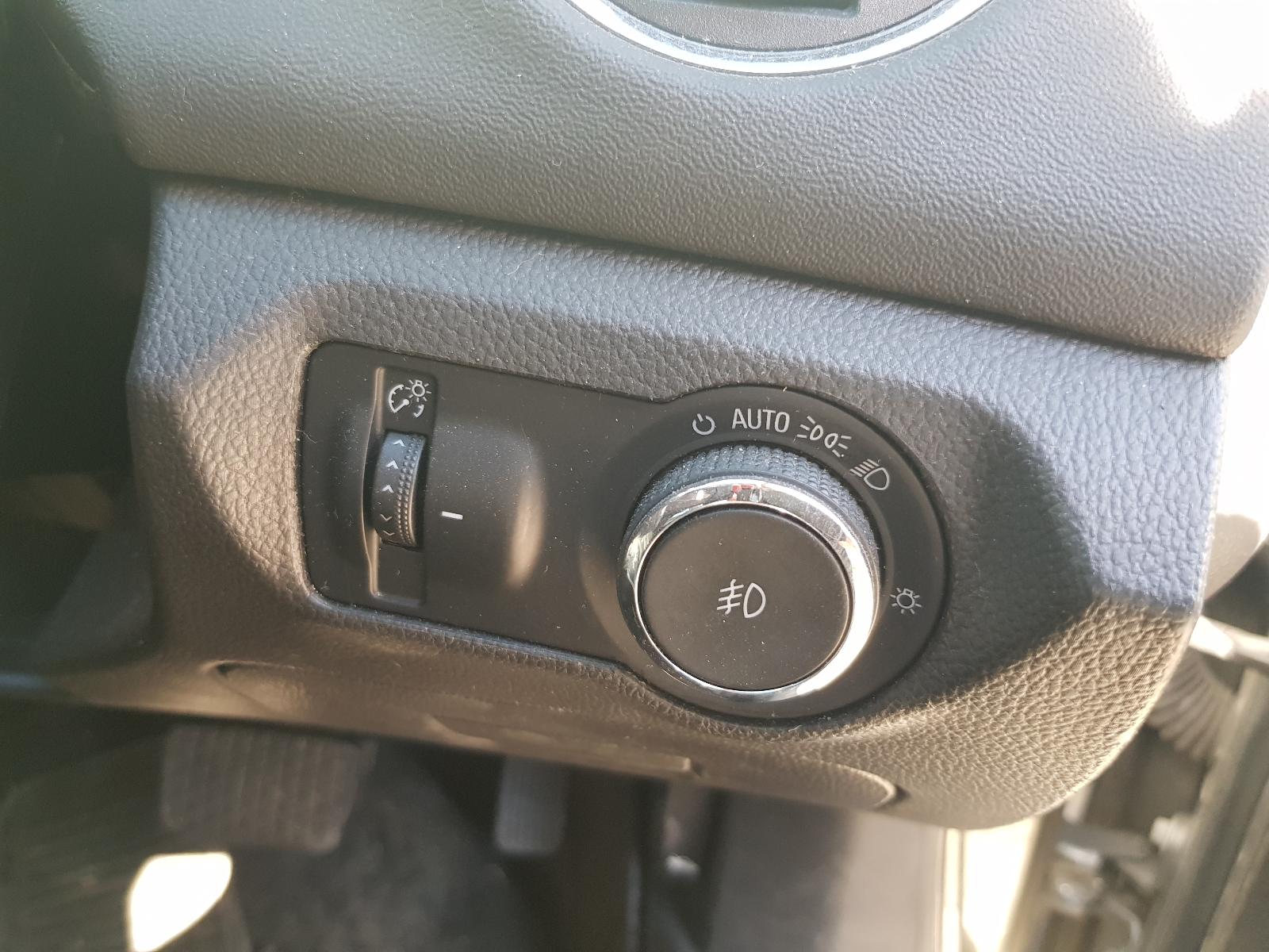 Holden Cruze - 2009-Present