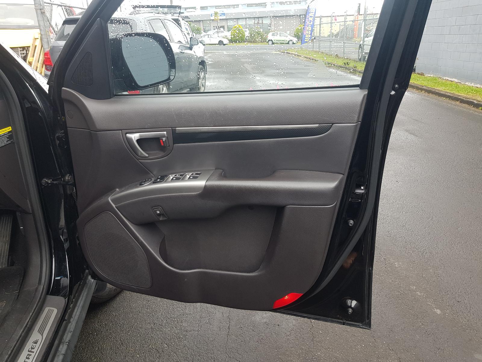 Hyundai Santa Fe - 2006-2012