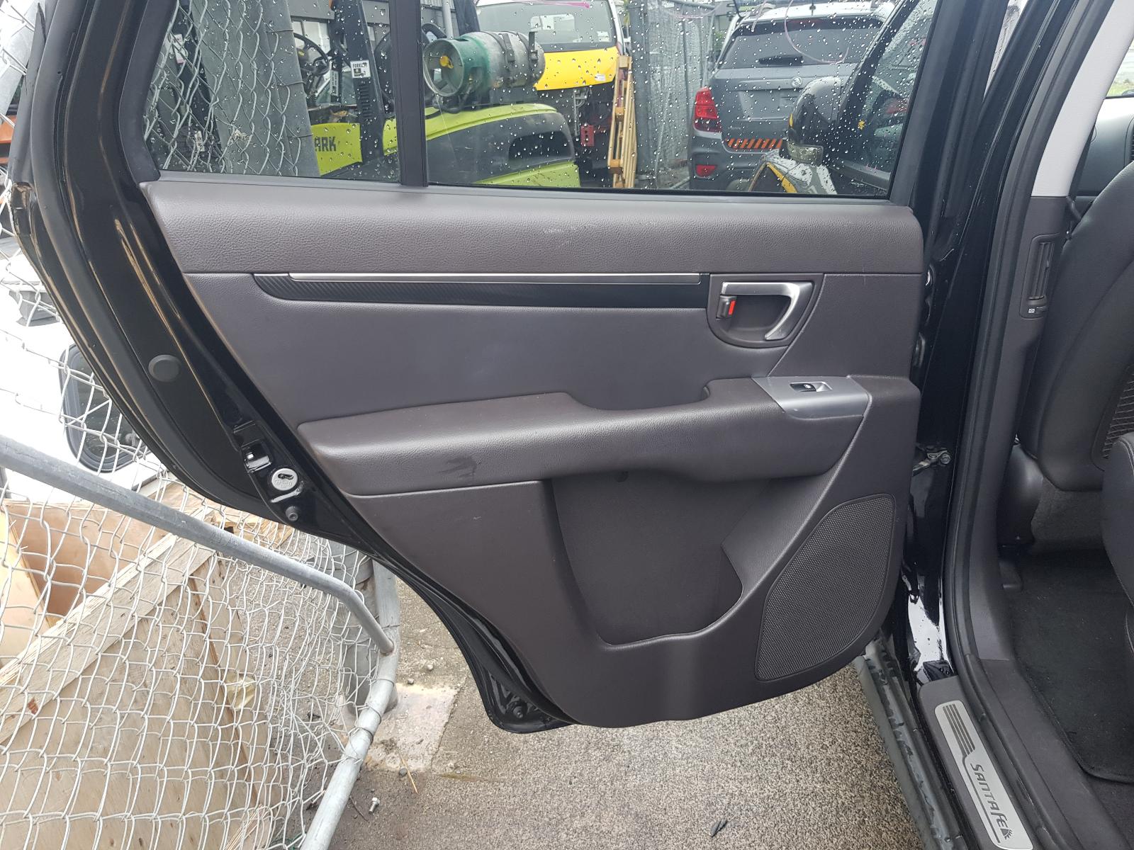 Hyundai Santa Fe - 2006-2012