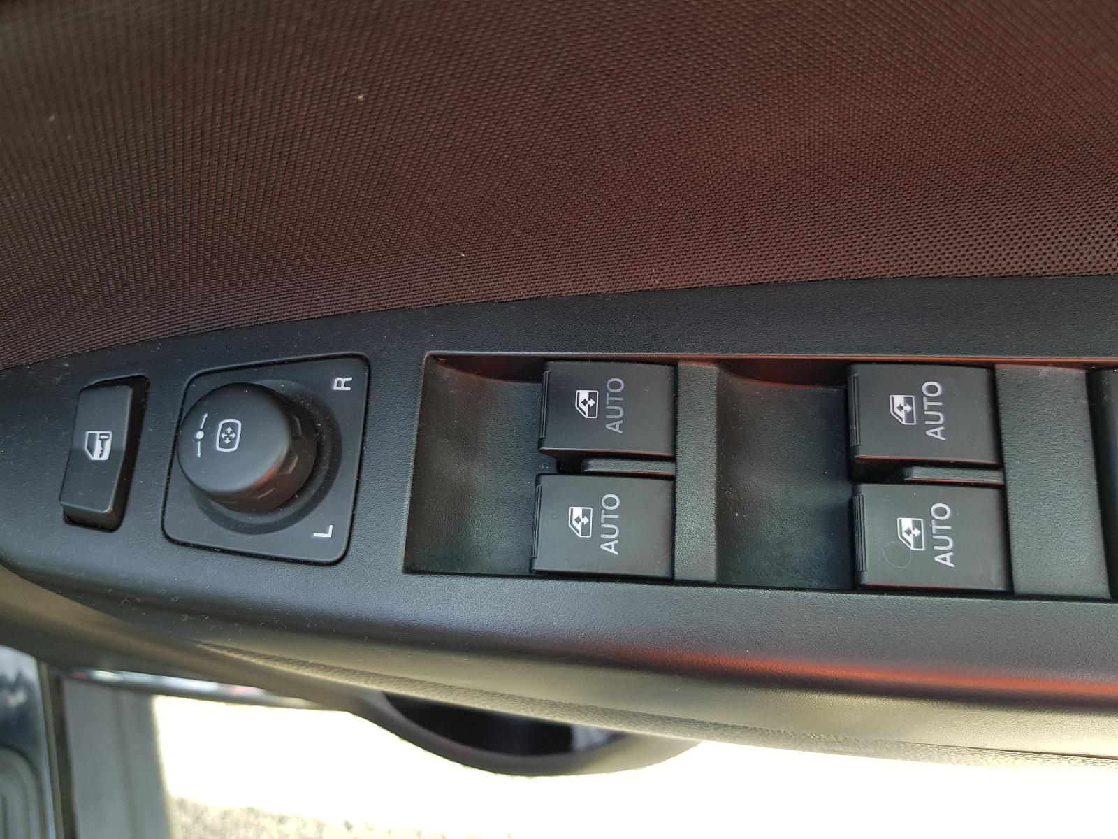 Holden Captiva - Captiva 7 2011-Present