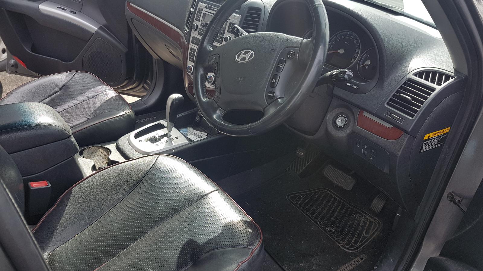 Hyundai Santa Fe - 2006-2012