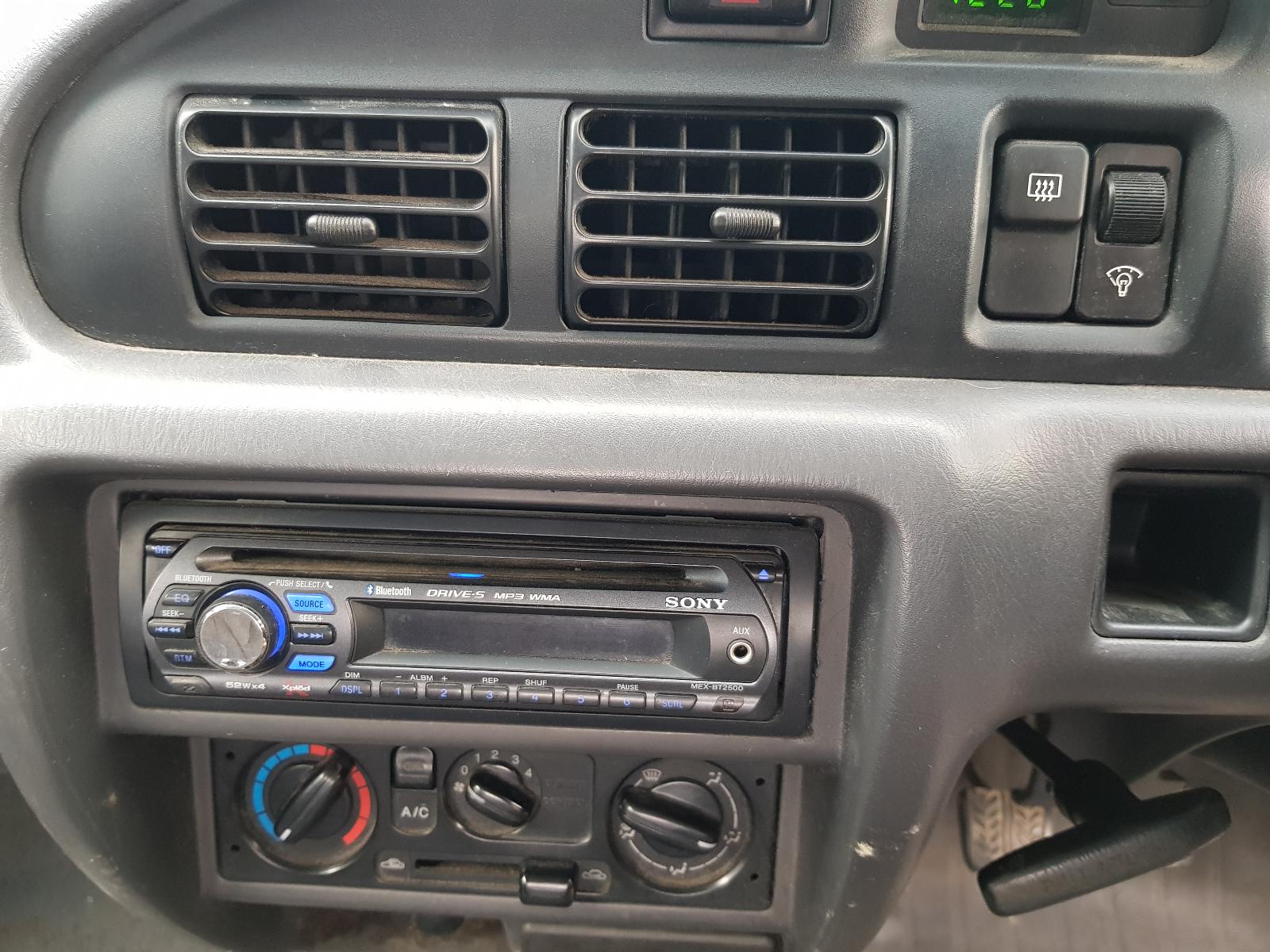 Ford Courier - 99-03