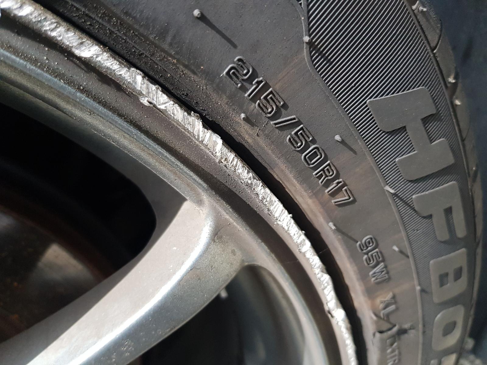 Holden Cruze - 2009-Present