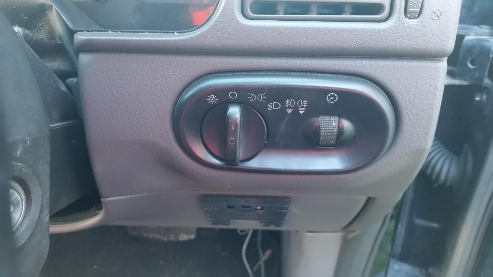 Ford Explorer - UT 2001-2005