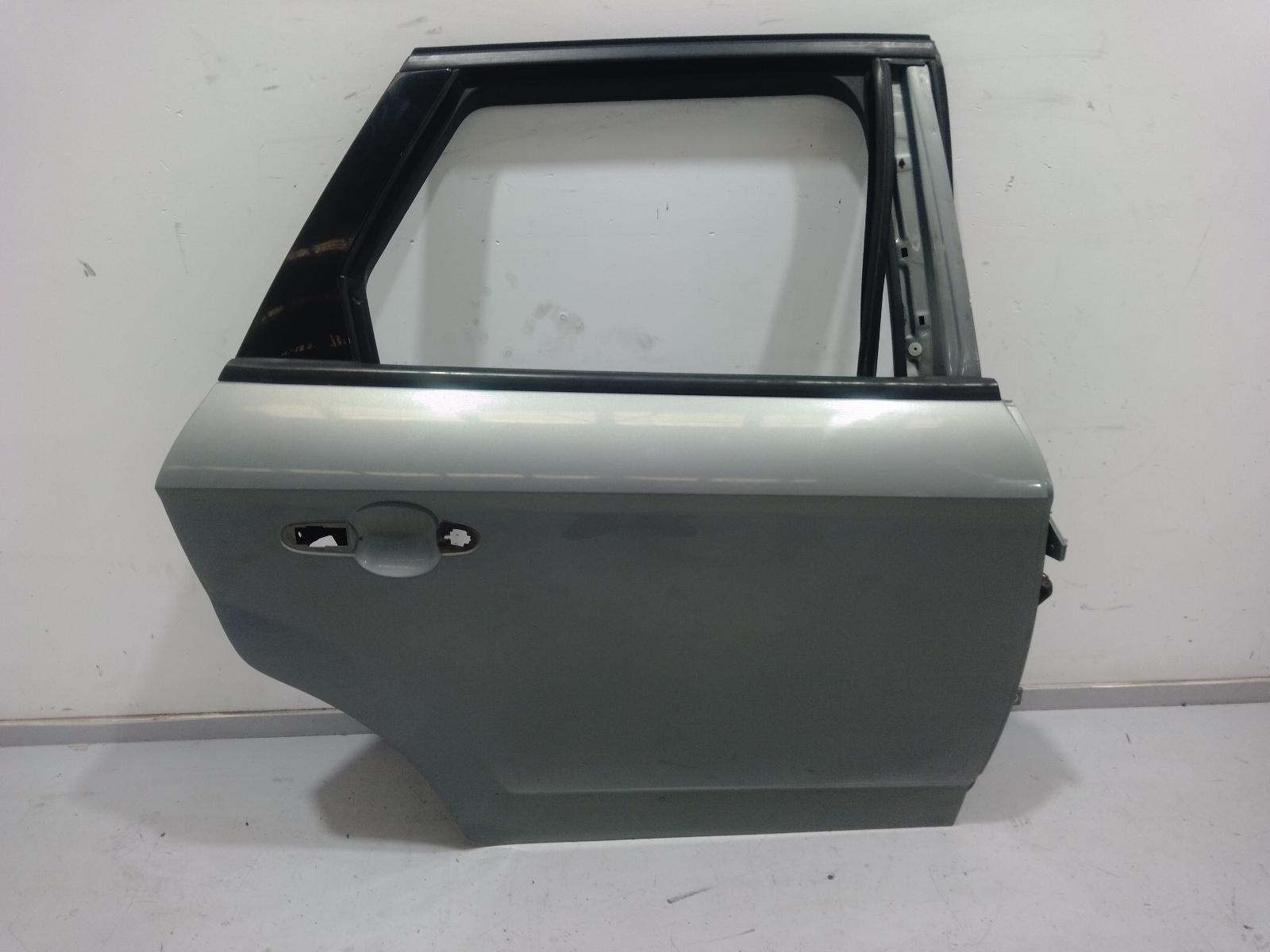 Right_Rear_Door_Sliding