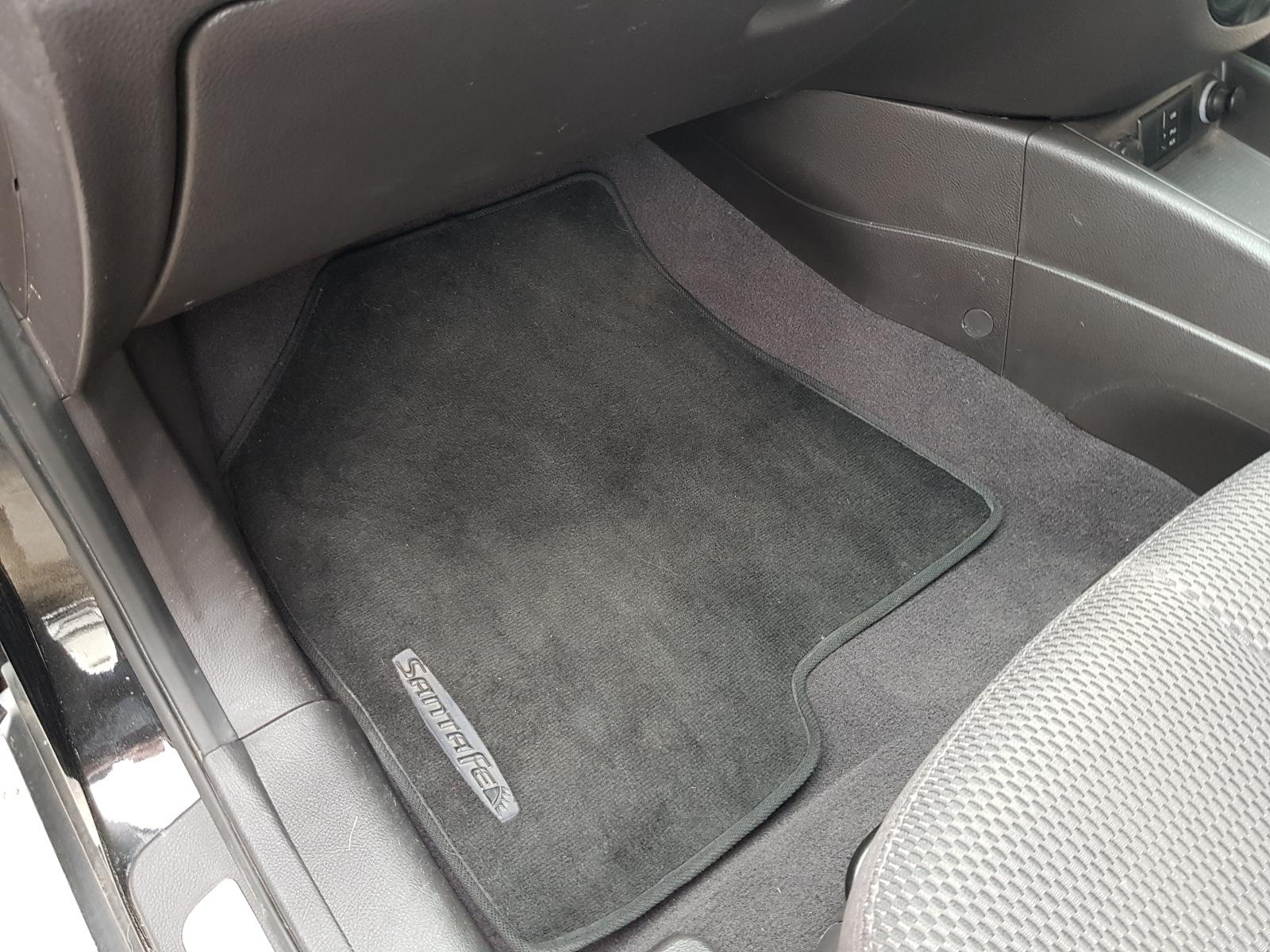 Hyundai Santa Fe - 2006-2012