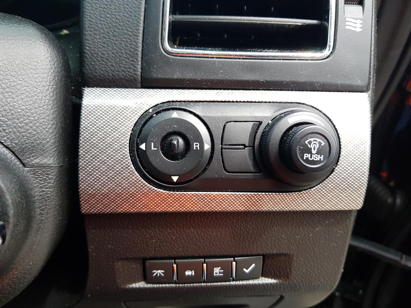 Holden Captiva - Captiva 7 2011-Present