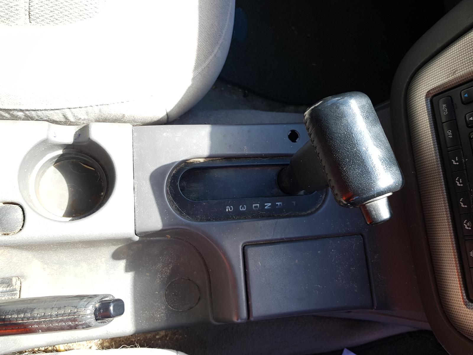 Ford Explorer - UT 2001-2005