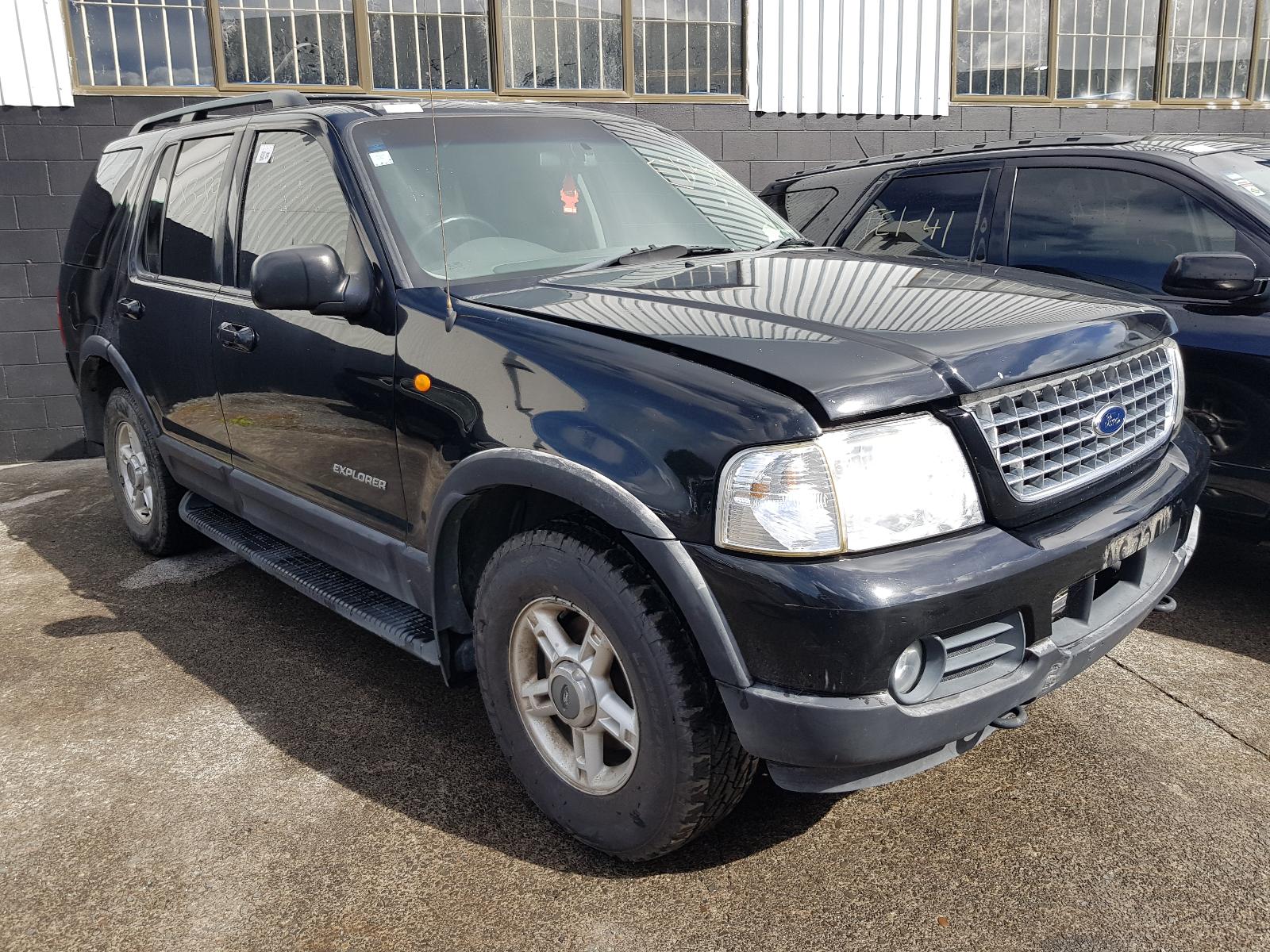 Ford Explorer - UT 2001-2005