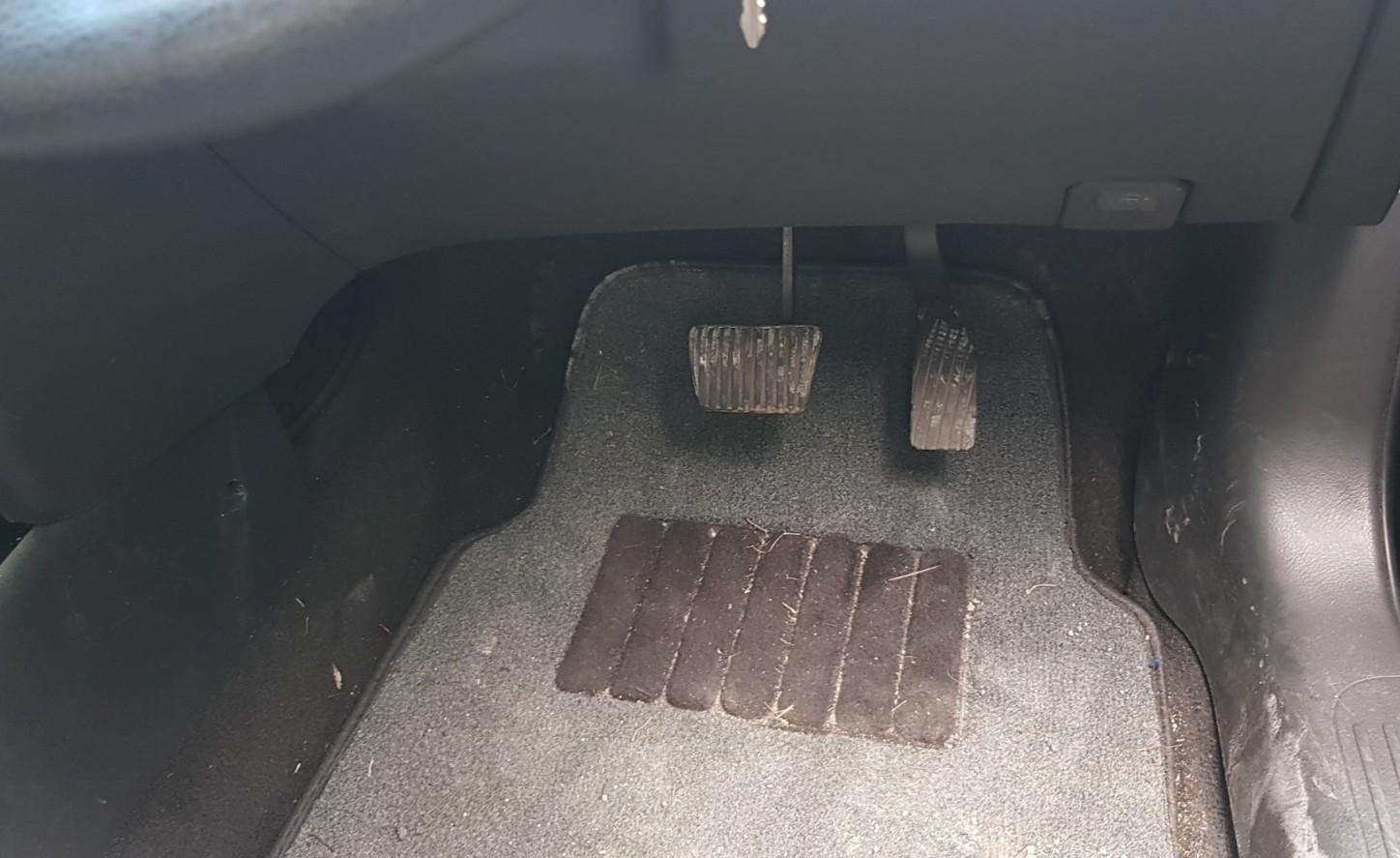 Holden Barina - TK 05-11