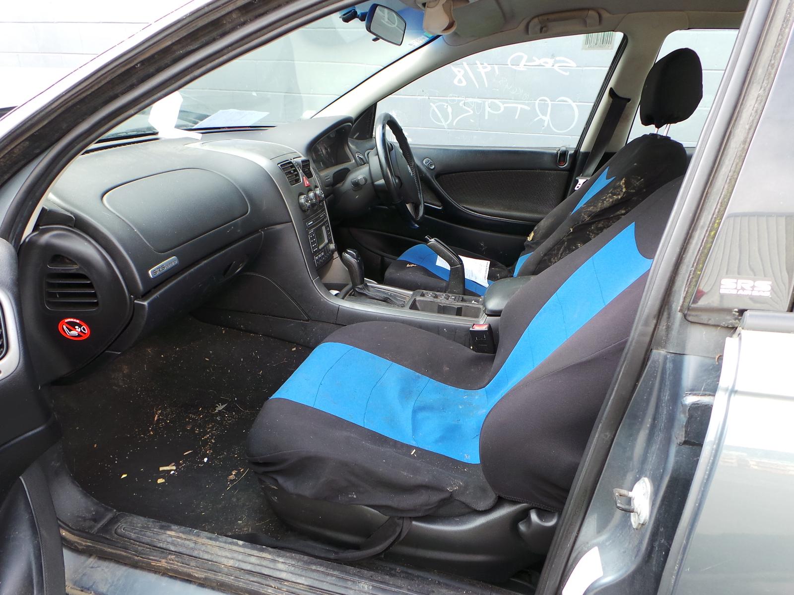 Holden Crewman - VZ  2004-2007