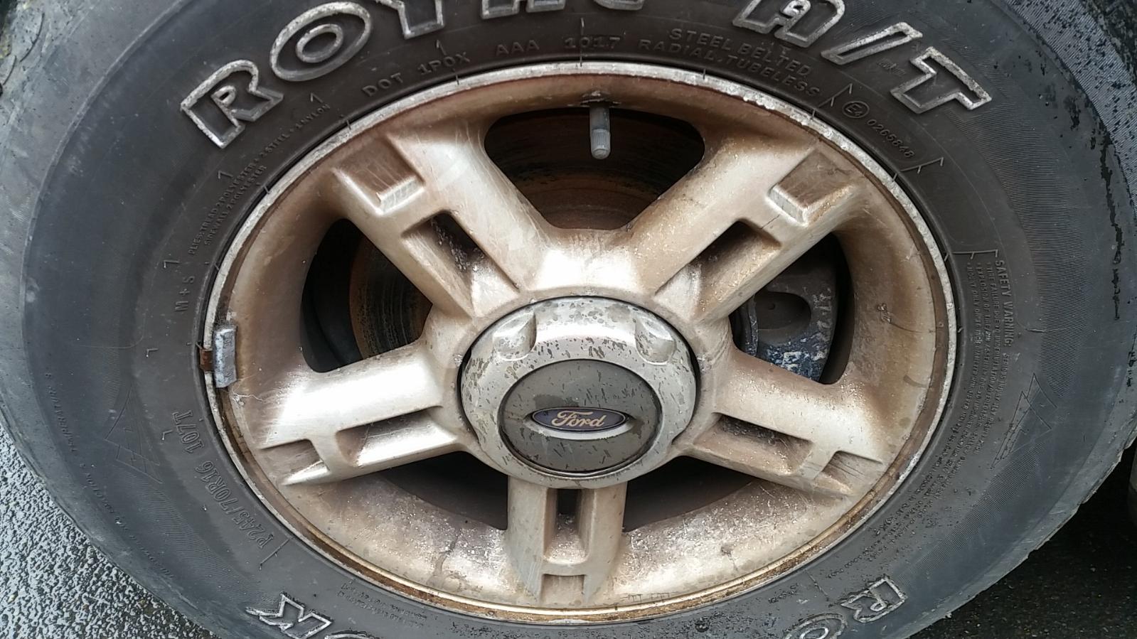 Ford Explorer - UT 2001-2005